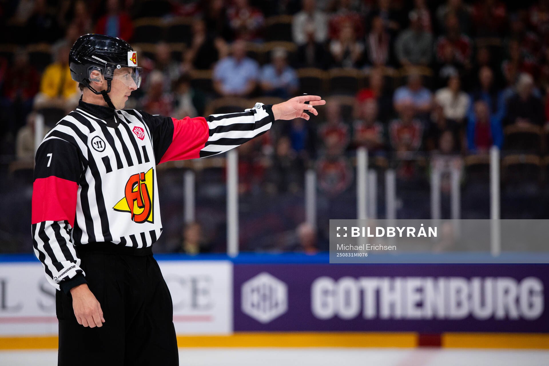 Referee Christoffer Holm