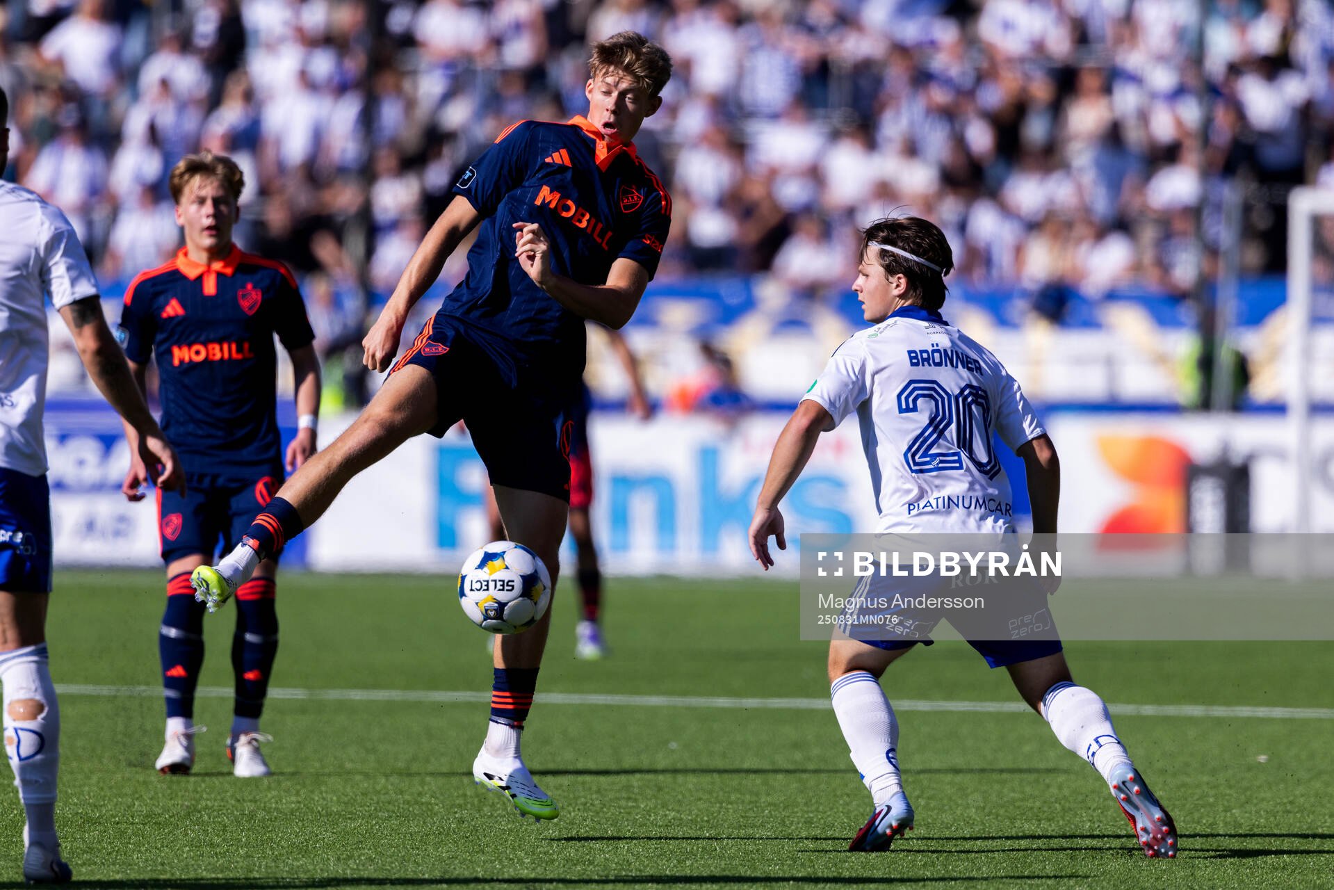 Djurgårdens Patric Åslund och IFK Norrköpings Axel