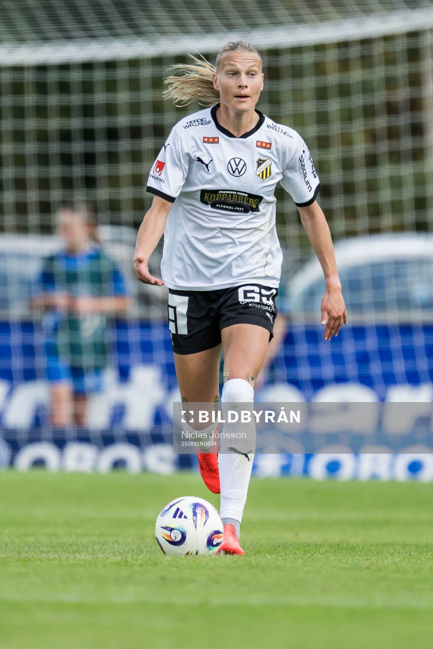 Häckens Stine Sandbech