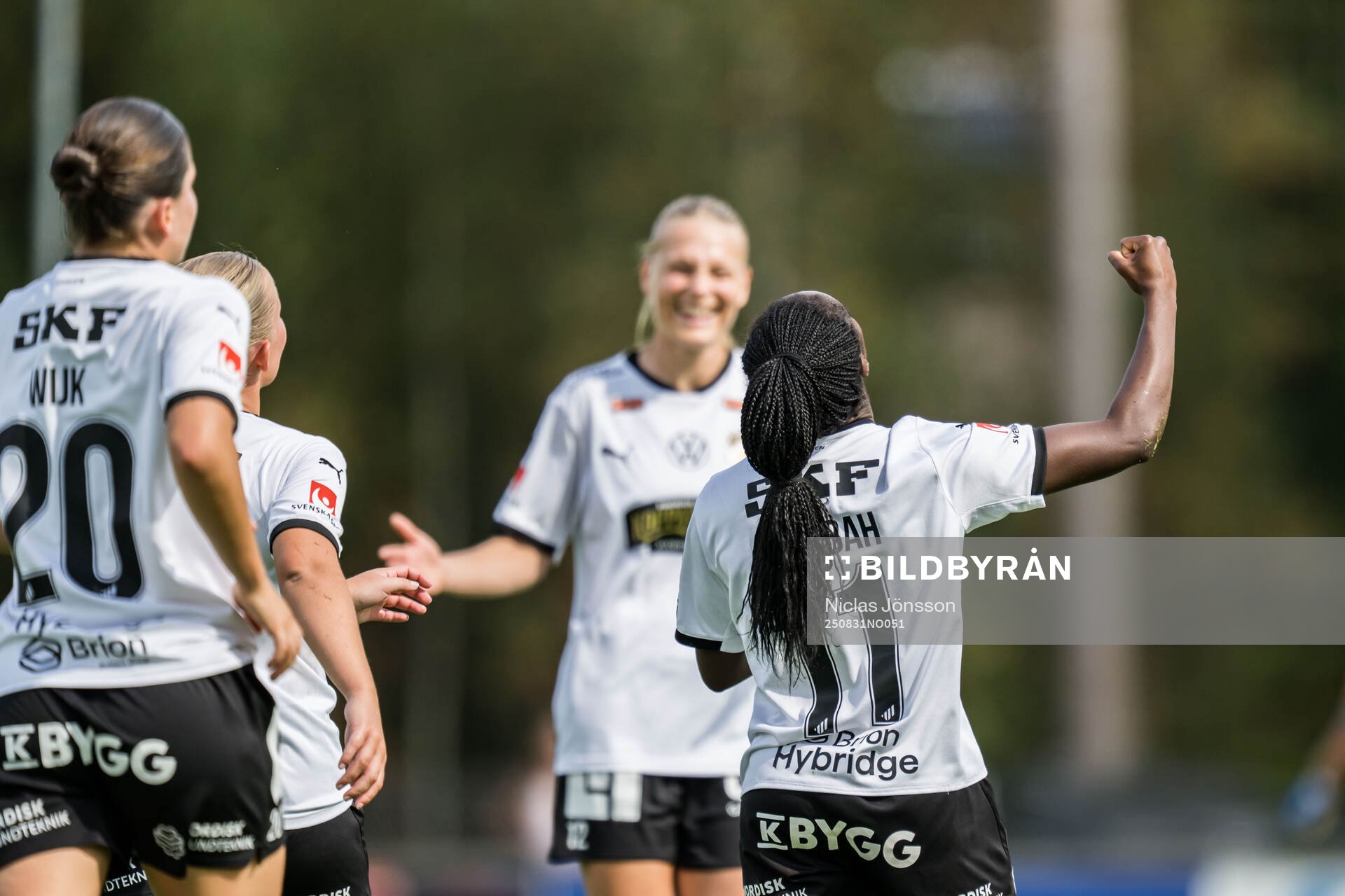 Häckens Monica Jusu Bah jublar