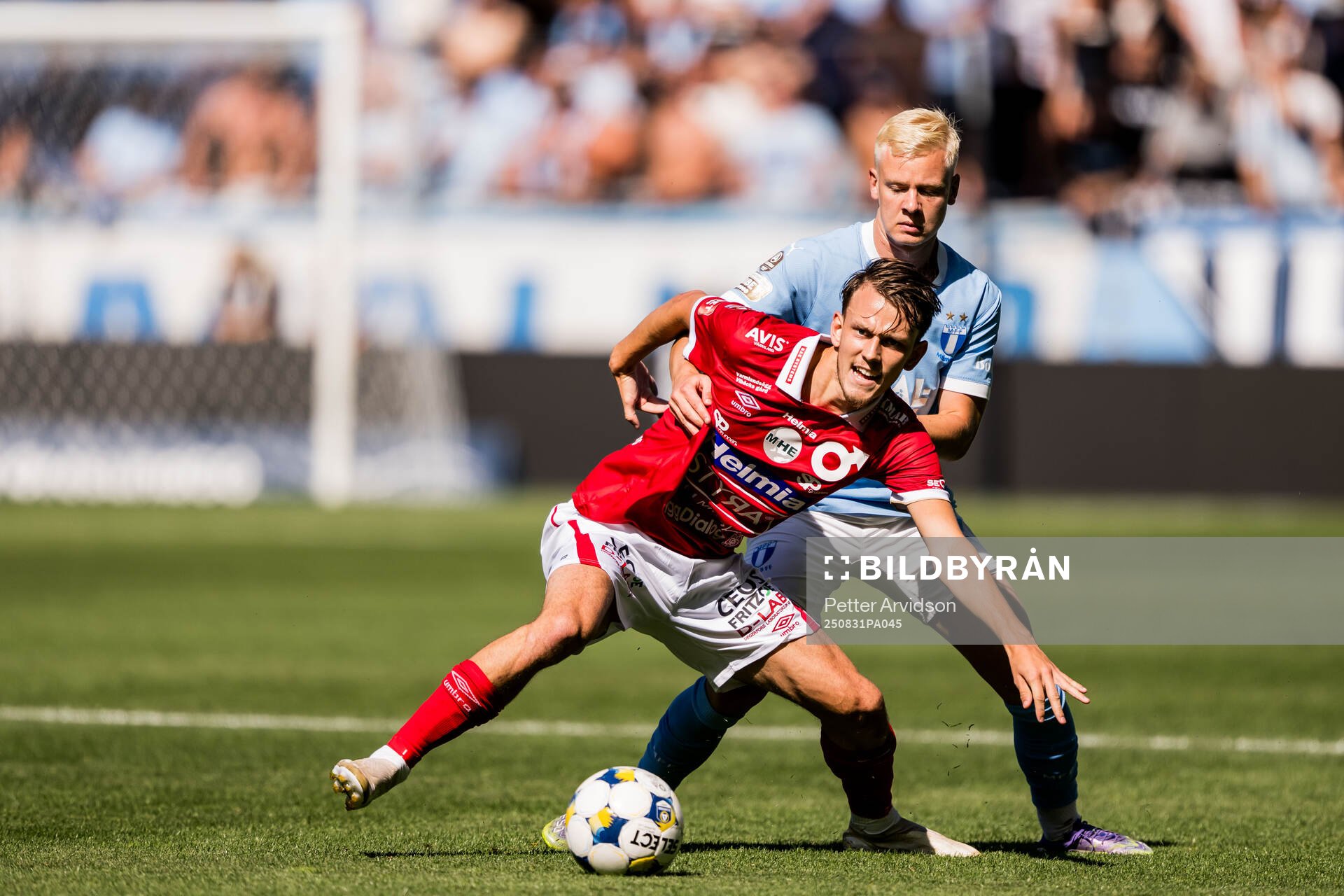 Degerfors Kazper Karlsson och Malmö FFs Otto Rosengren
