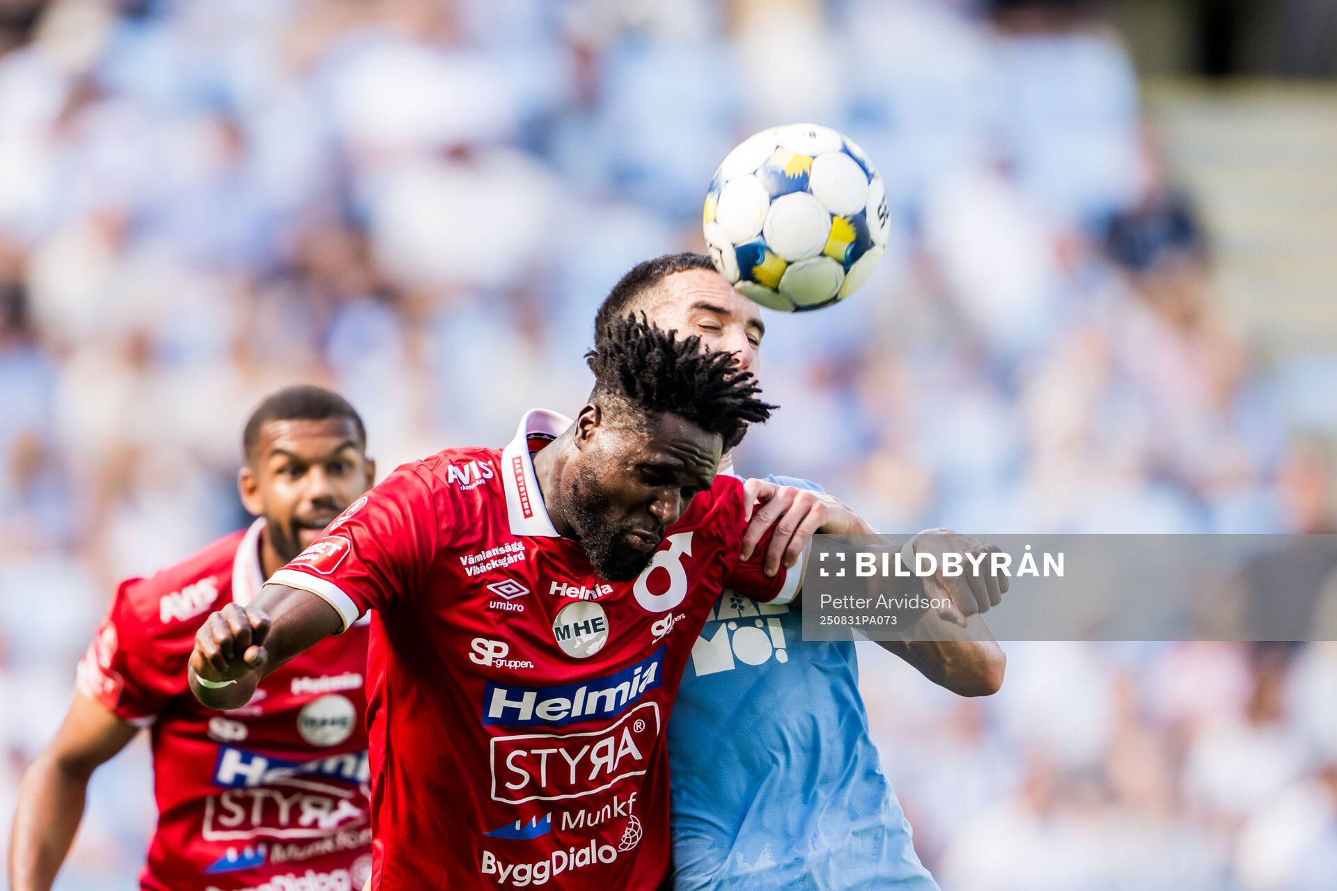 Degerfors Nasiru Moro och Malmö FFs Andrej Djuric