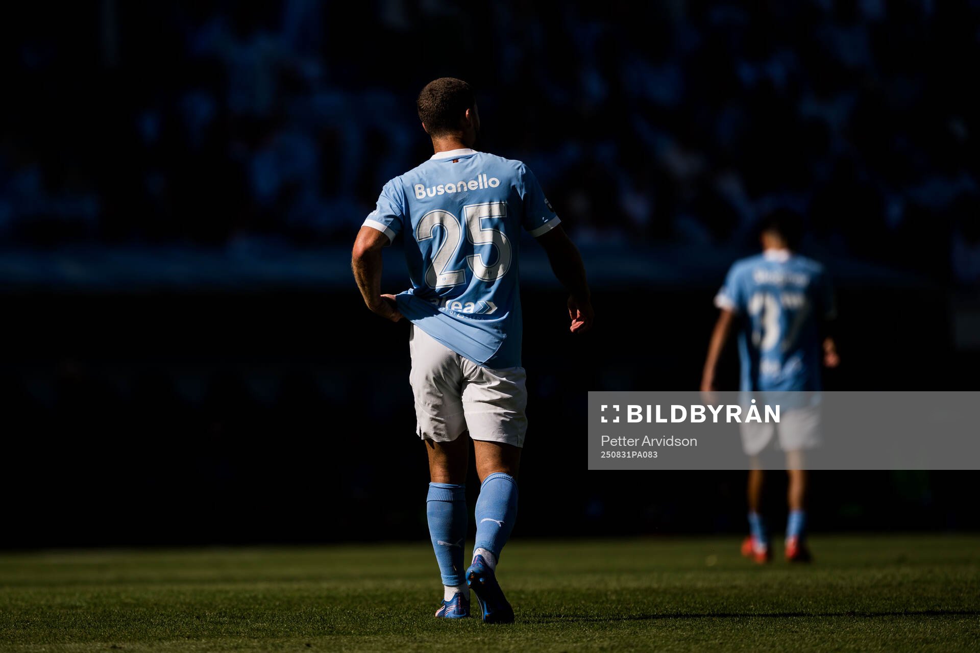 Malmö FFs Gabriel Busanello deppar