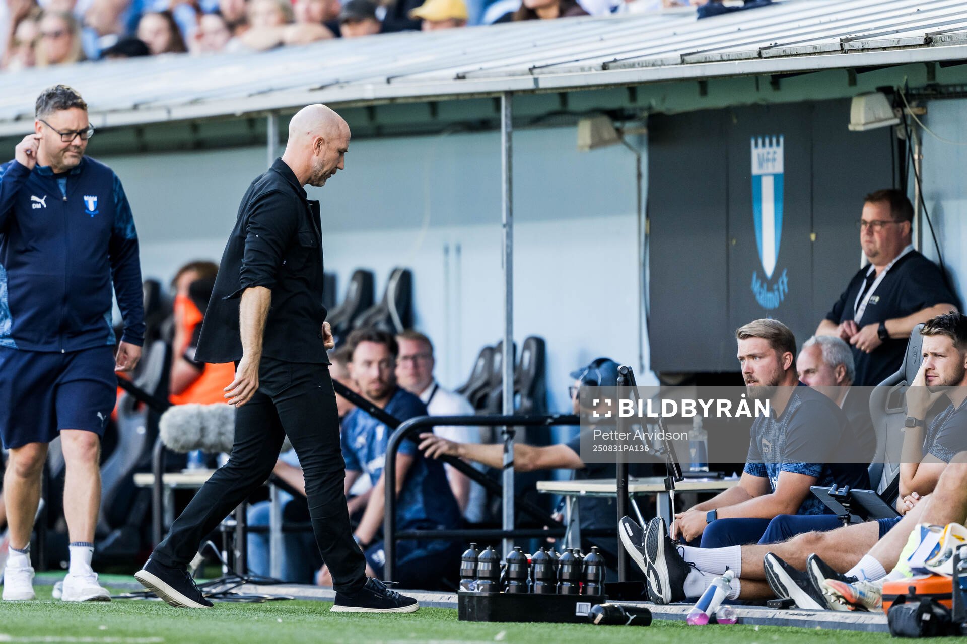 Malmö FFs huvudtränare Henrik Rydström deppar