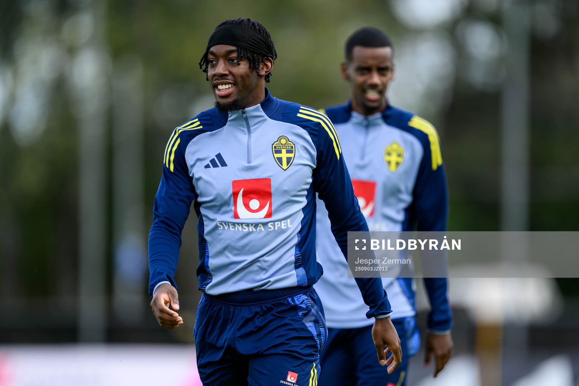 Anthony Elanga and Alexander Isak of the Swedish men's