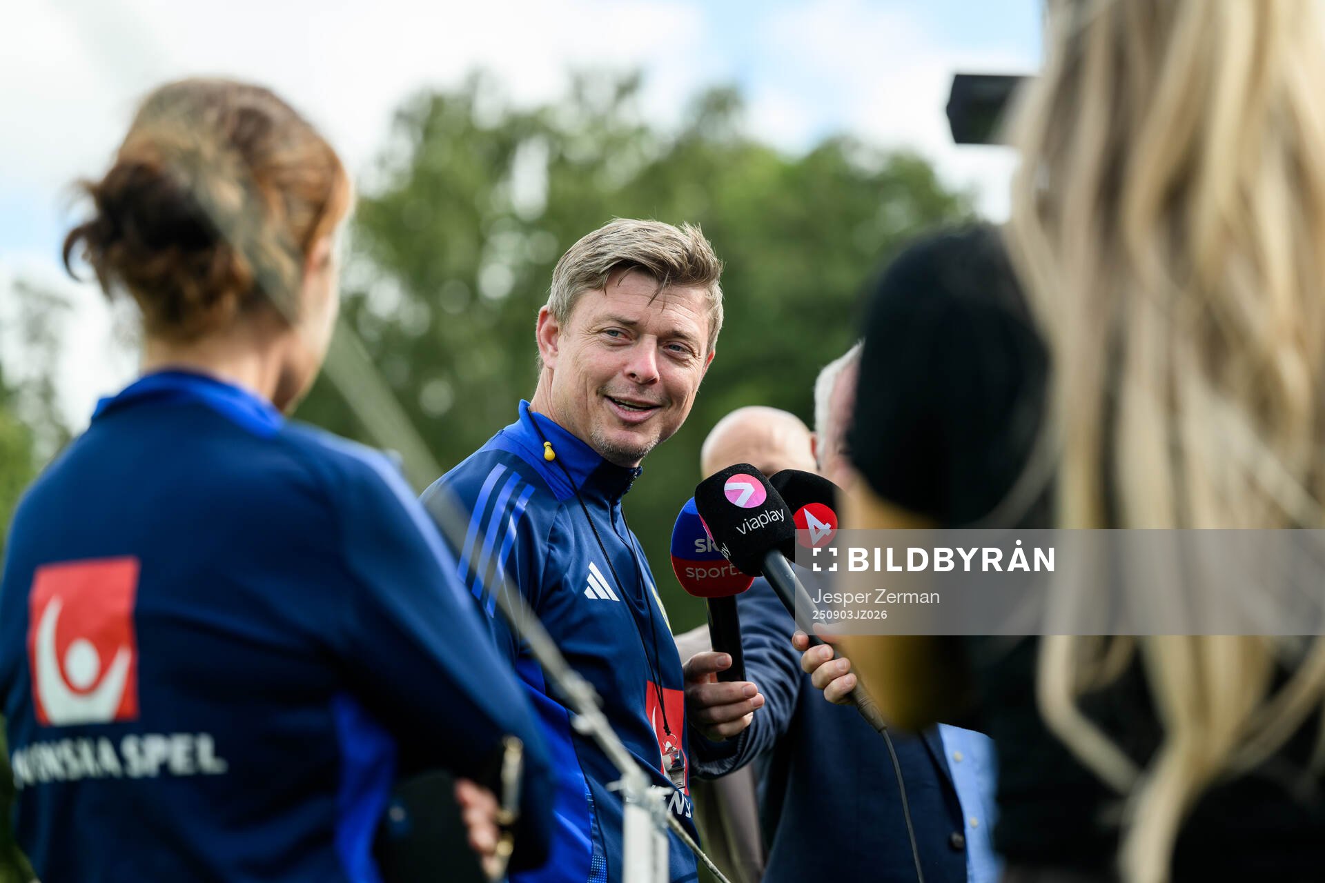 Head coach Jon Dahl Tomasson of the Swedish men's football