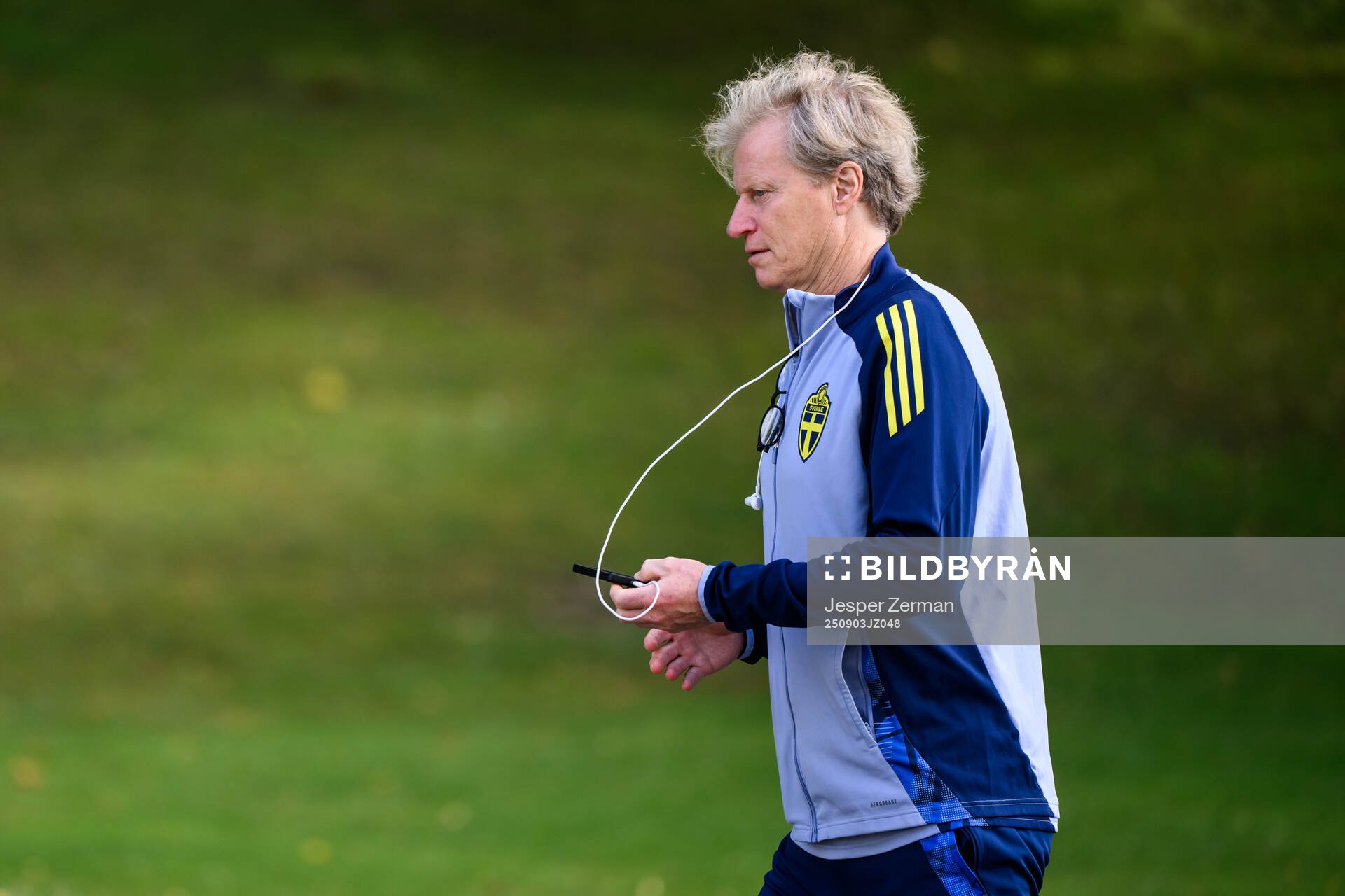 Team manager Stefan Pettersson of the Swedish men's