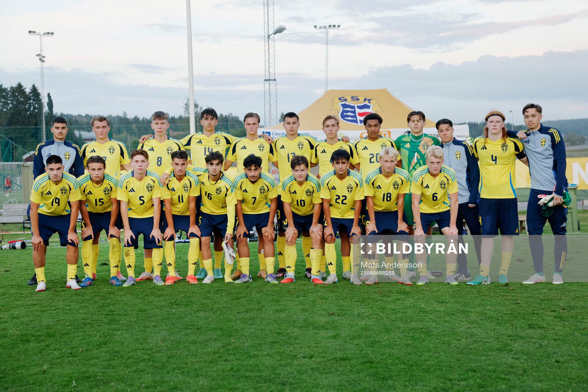 Players of Sweden pose for a team photo