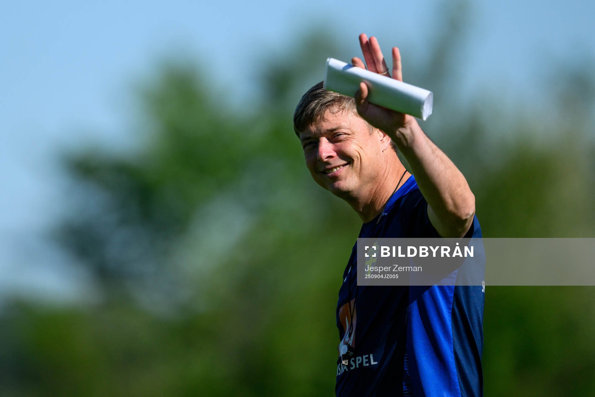Head coach Jon Dahl Tomasson of the Swedish men's football