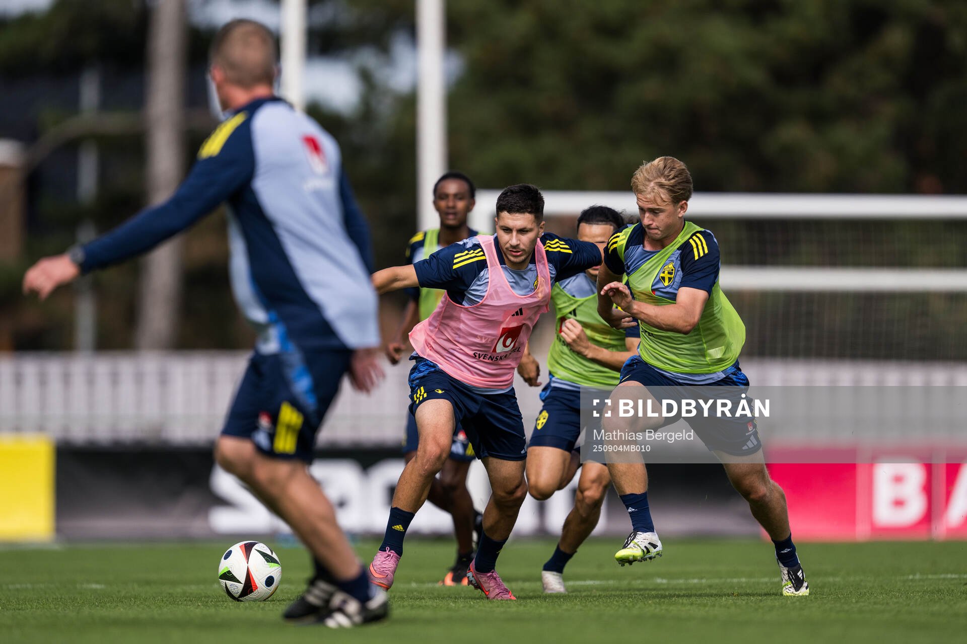 Roony Bardghji and Noah Tolf of the Swedish under-21