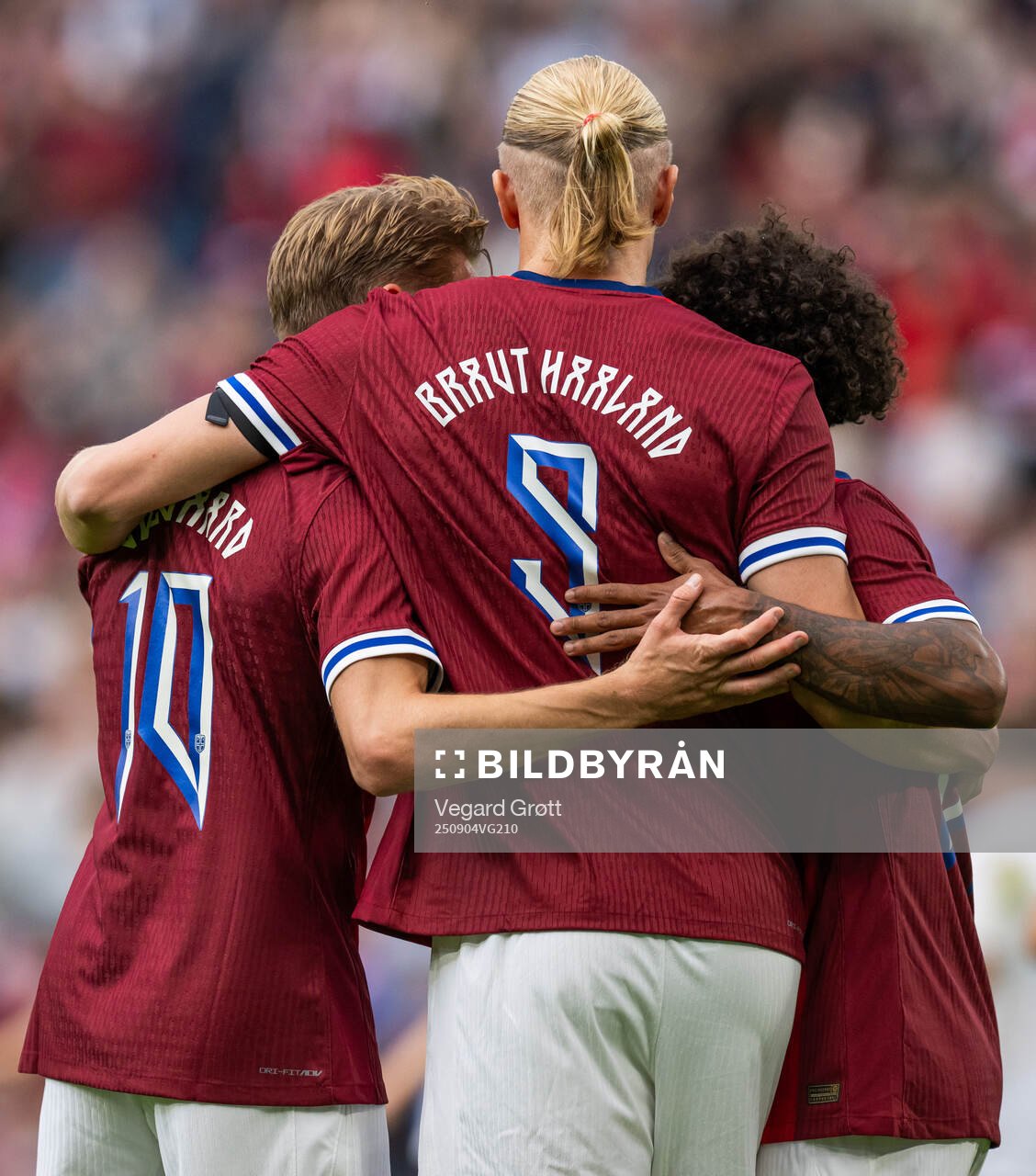 Erling Braut Haaland of Norway celebrates with teammates