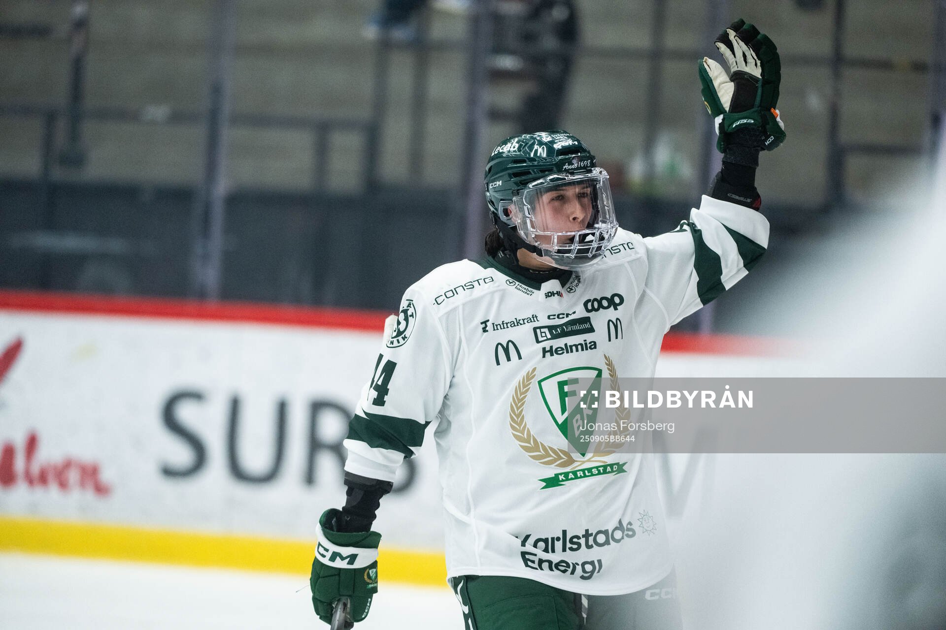 Färjestads Grace Parker jublar