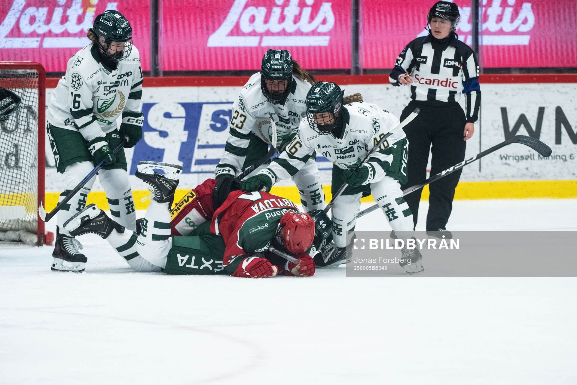 Modos Vendula Pribylova mot Färjestads Kaitlin Chan,