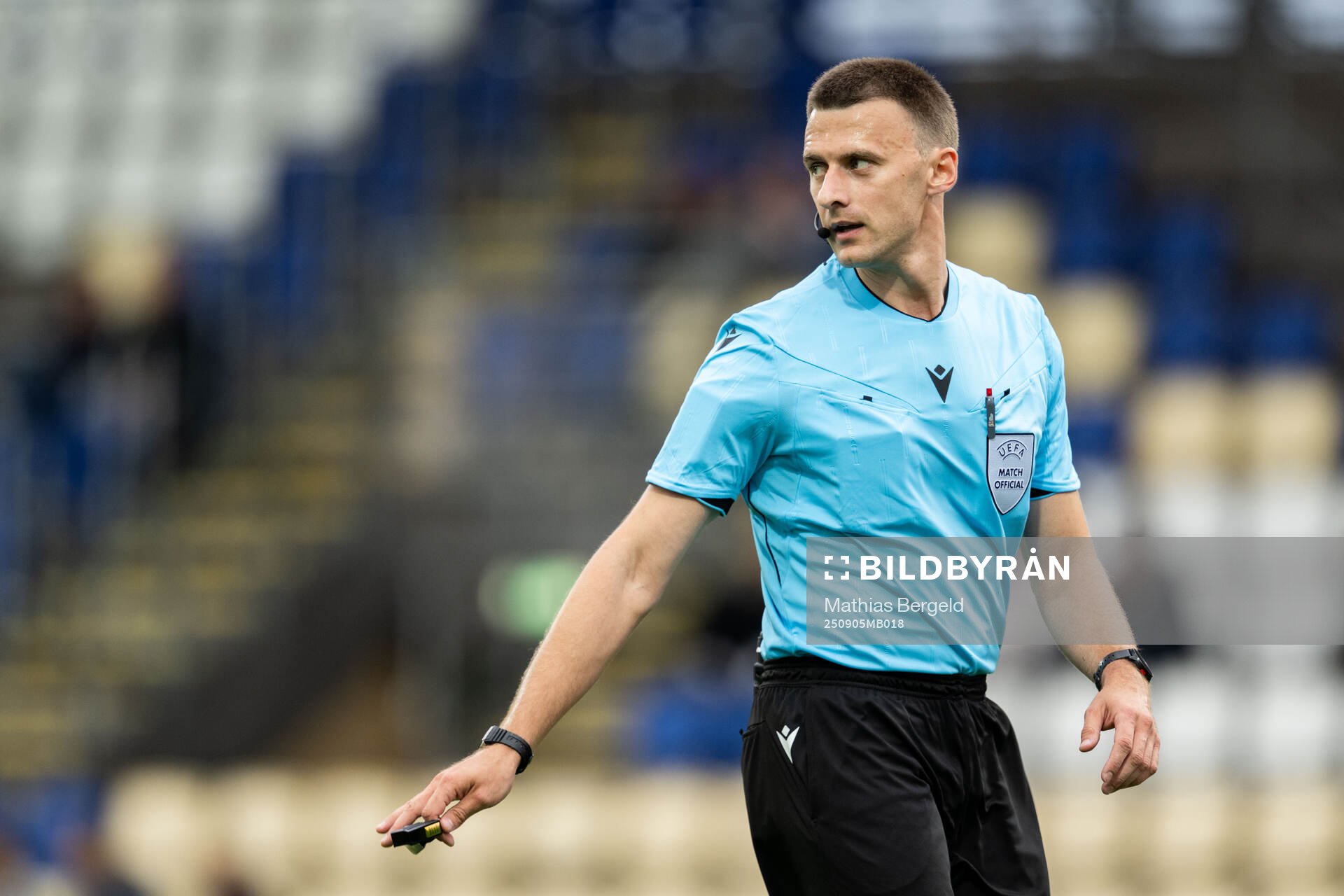Referee Anton Lashuk
