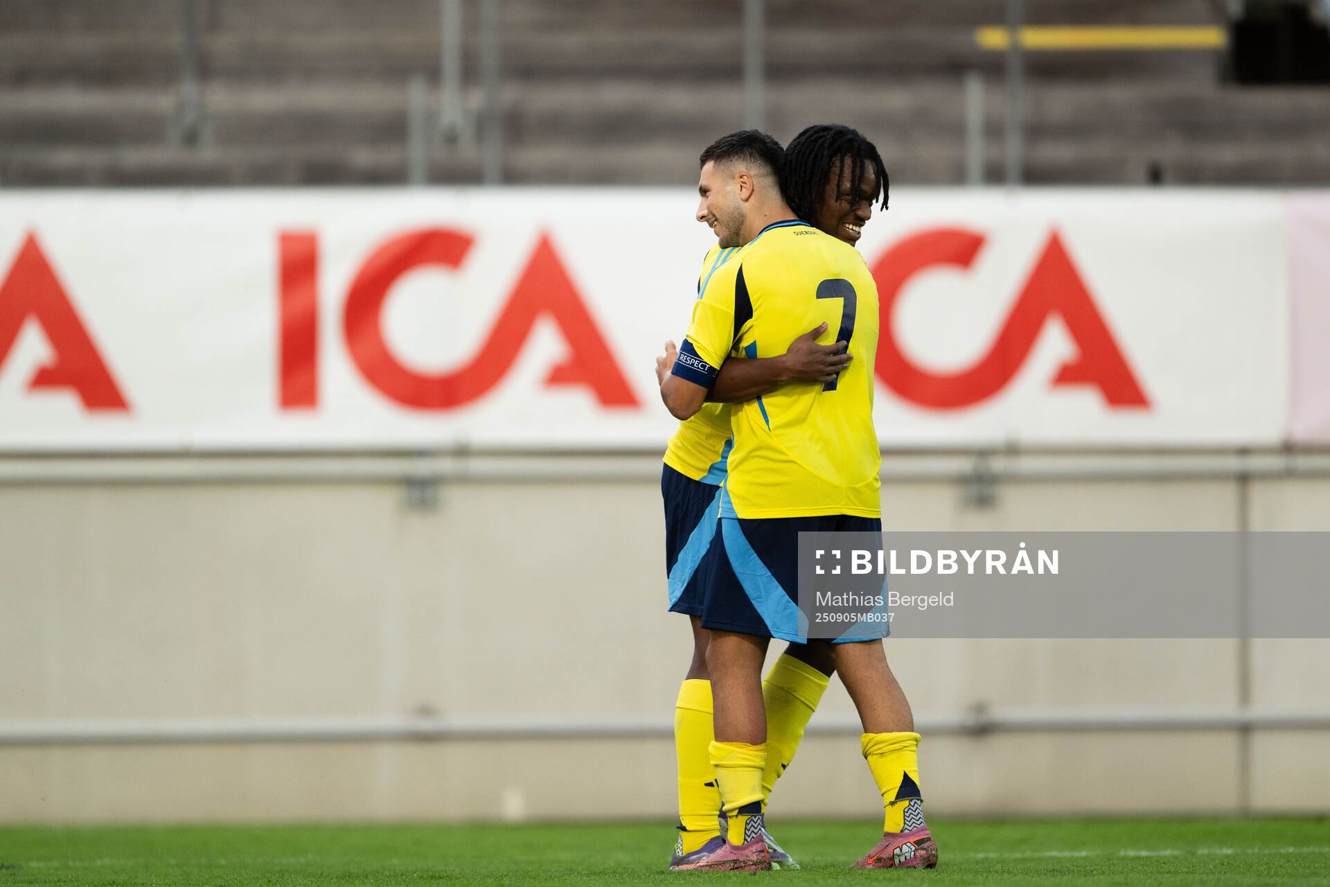 Jeremy Agbonifo of Sweden celebrates with Roony Bardghji