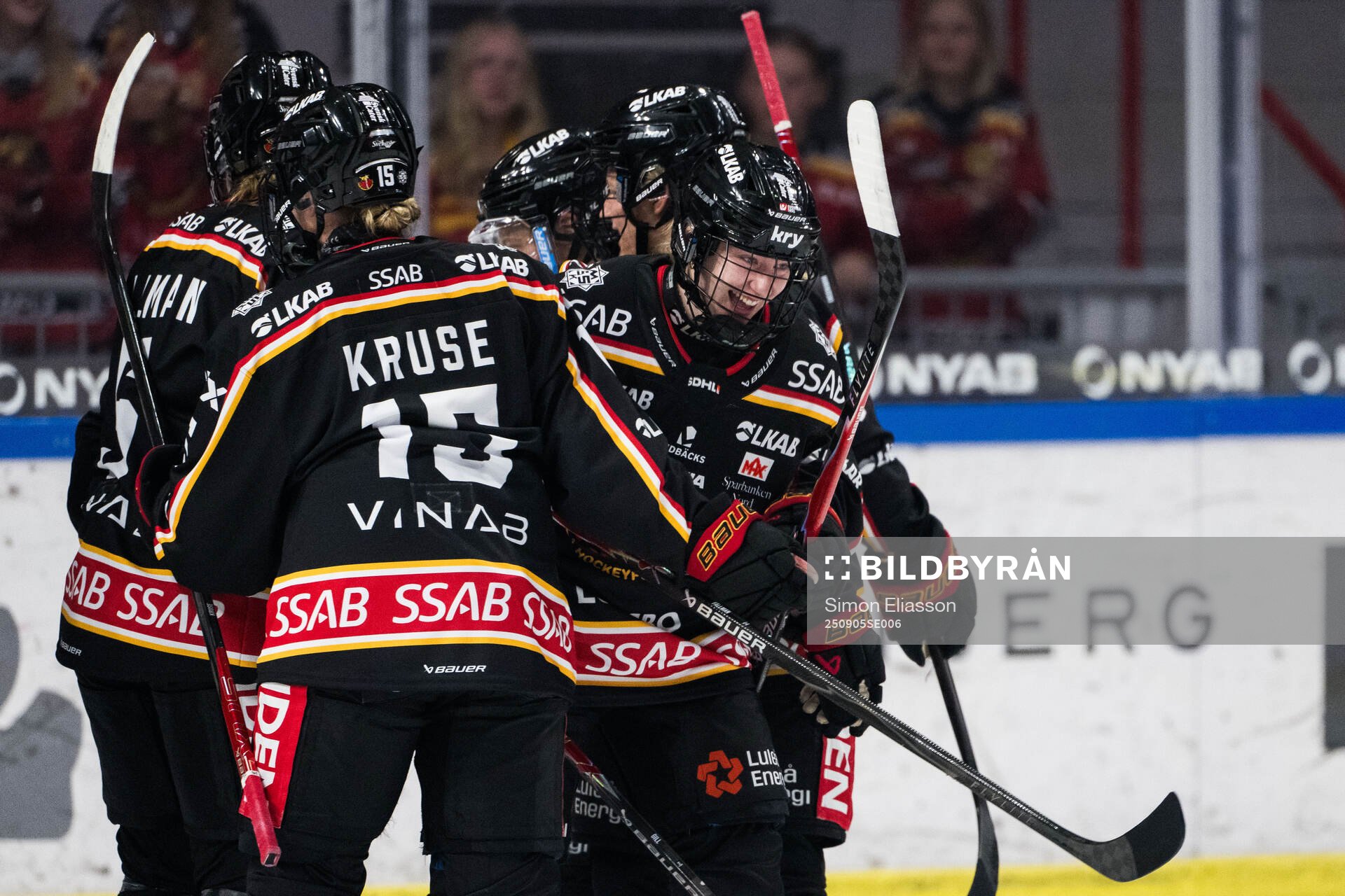 Mimmi Gill Luleås jublar