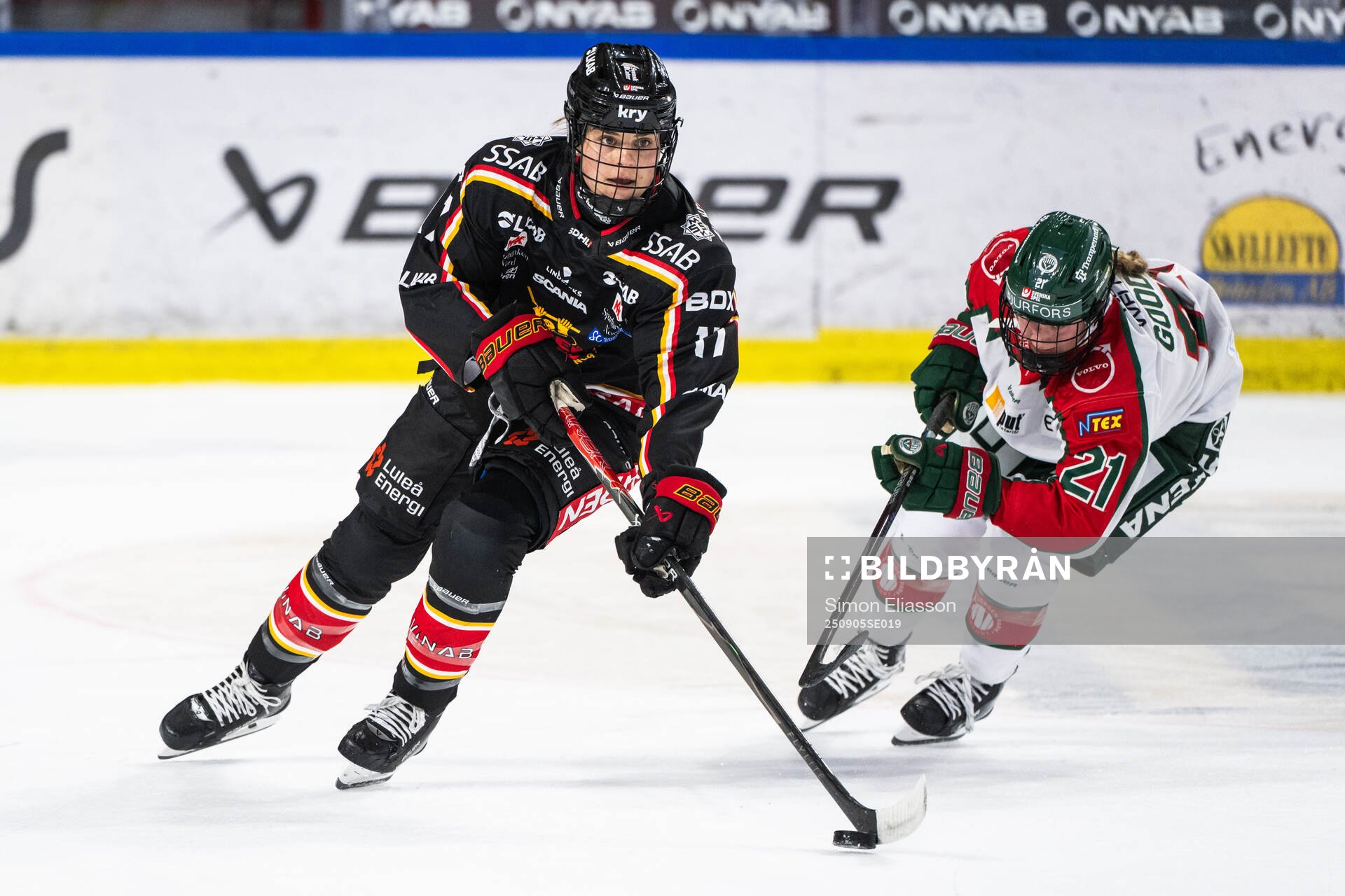 Luleås Erica Rieder och Frölundas Jenna Goodwin