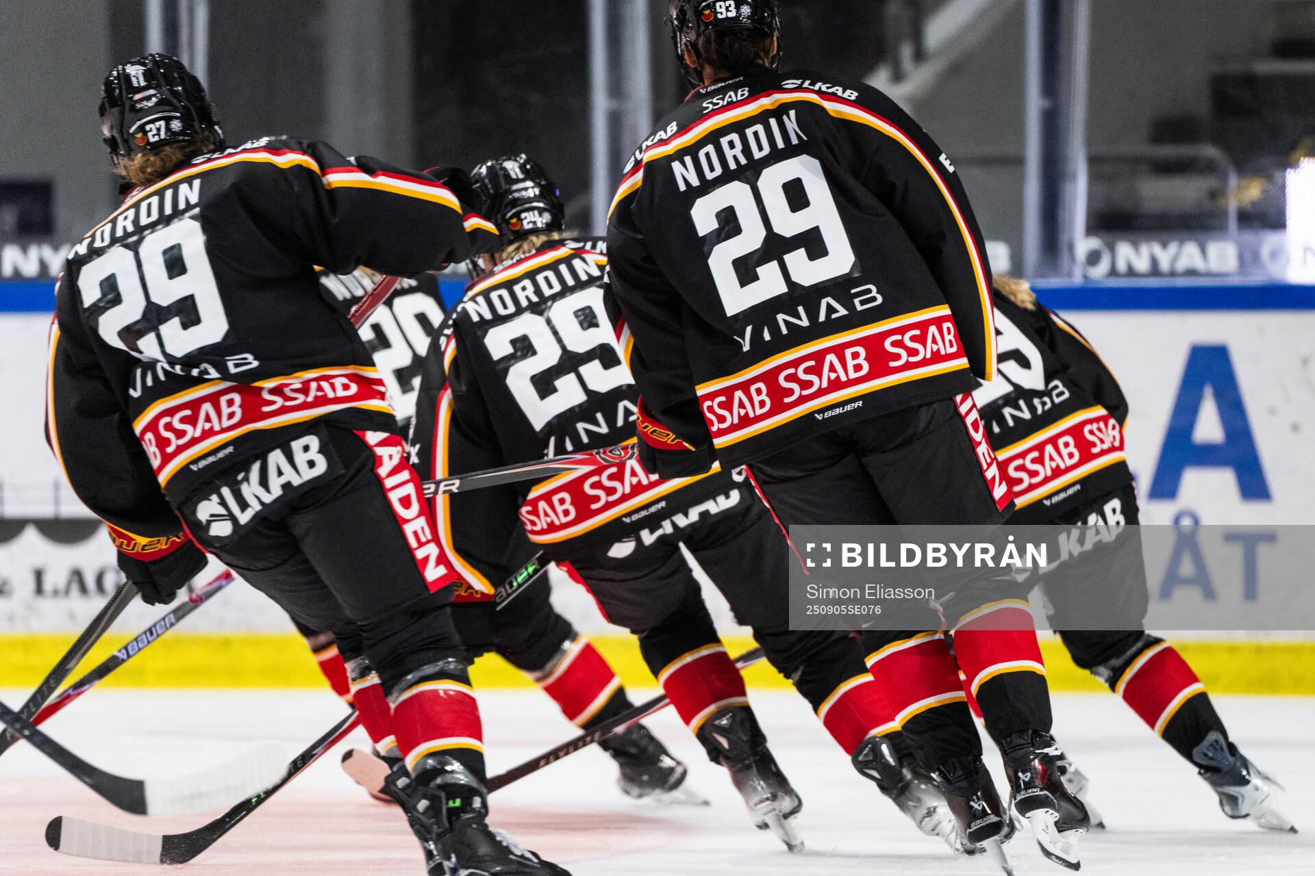 Luleås spelare med tröjnummer 29 för att hylla Emma