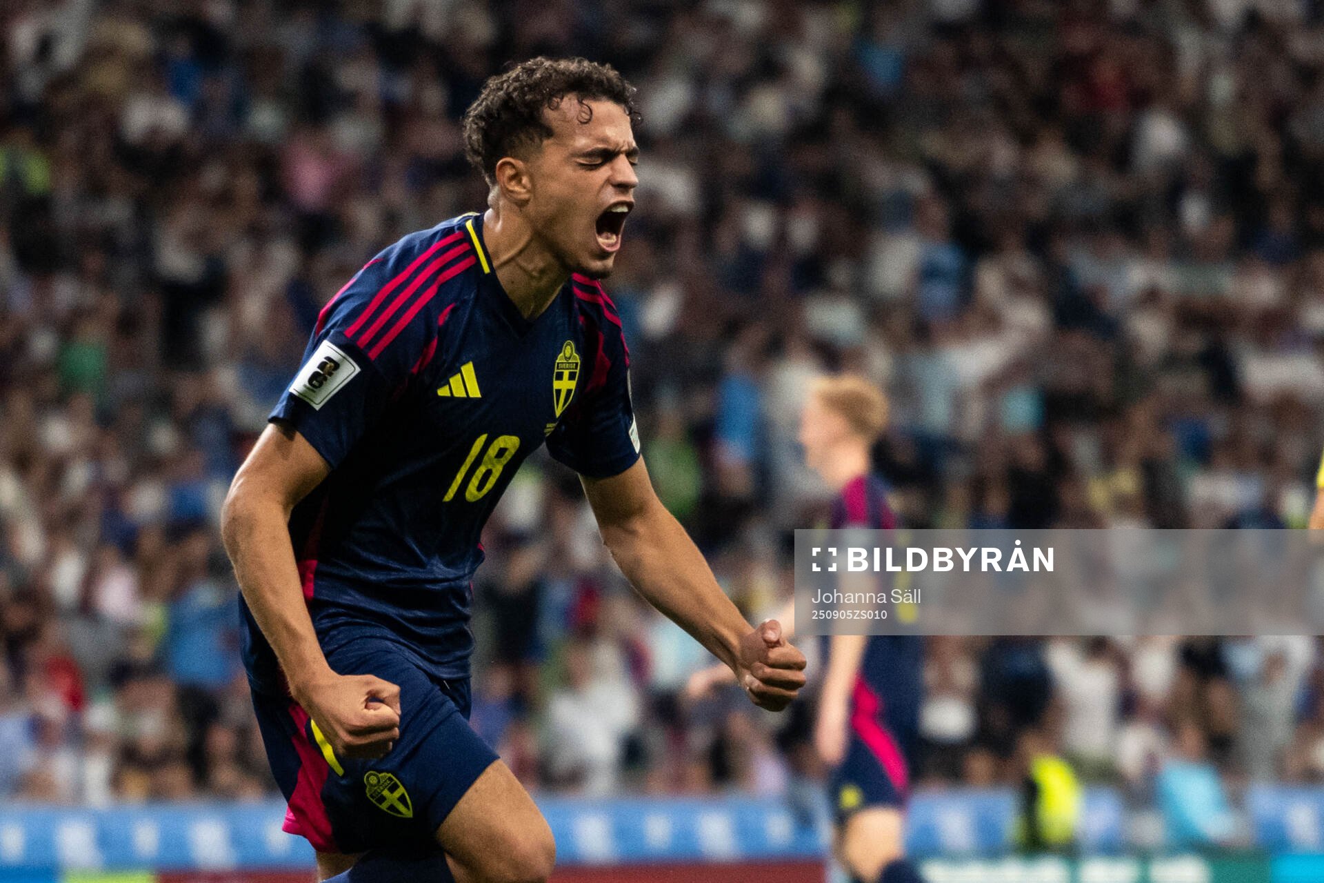 Yasin Ayari of Sweden celebrates