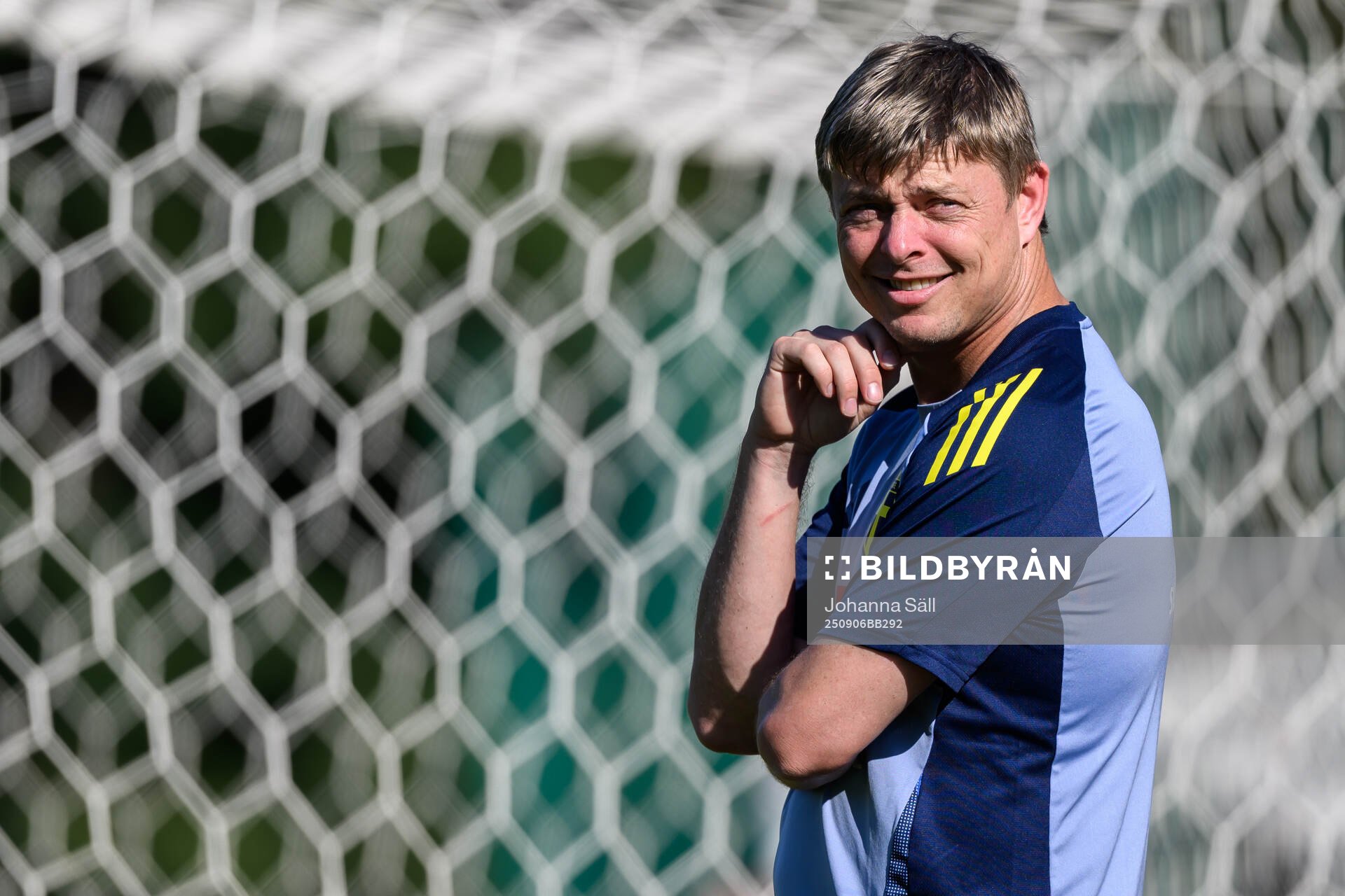 Head coach Jon Dahl Tomasson of the Swedish men's football
