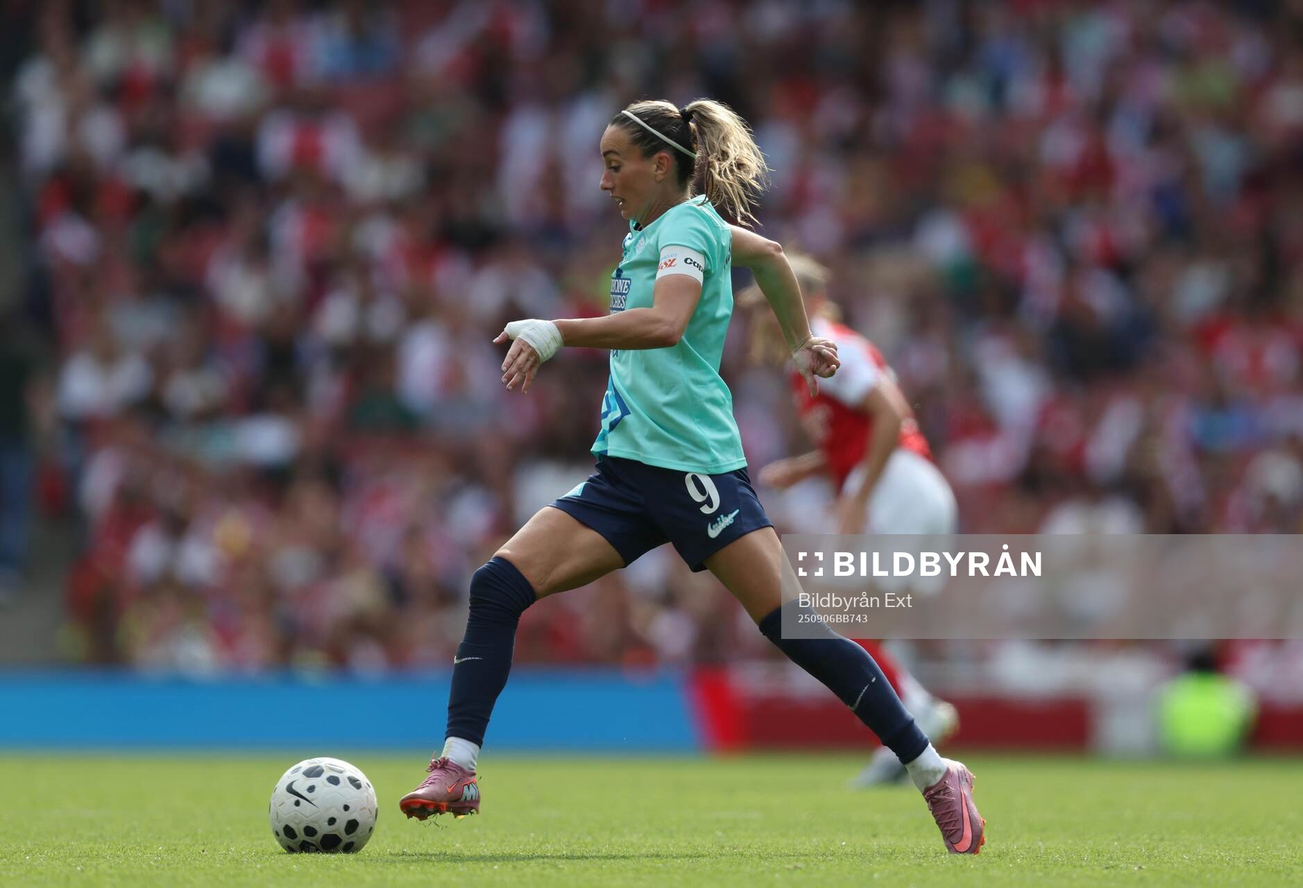 Kosovare Asllani of London City Lionesses