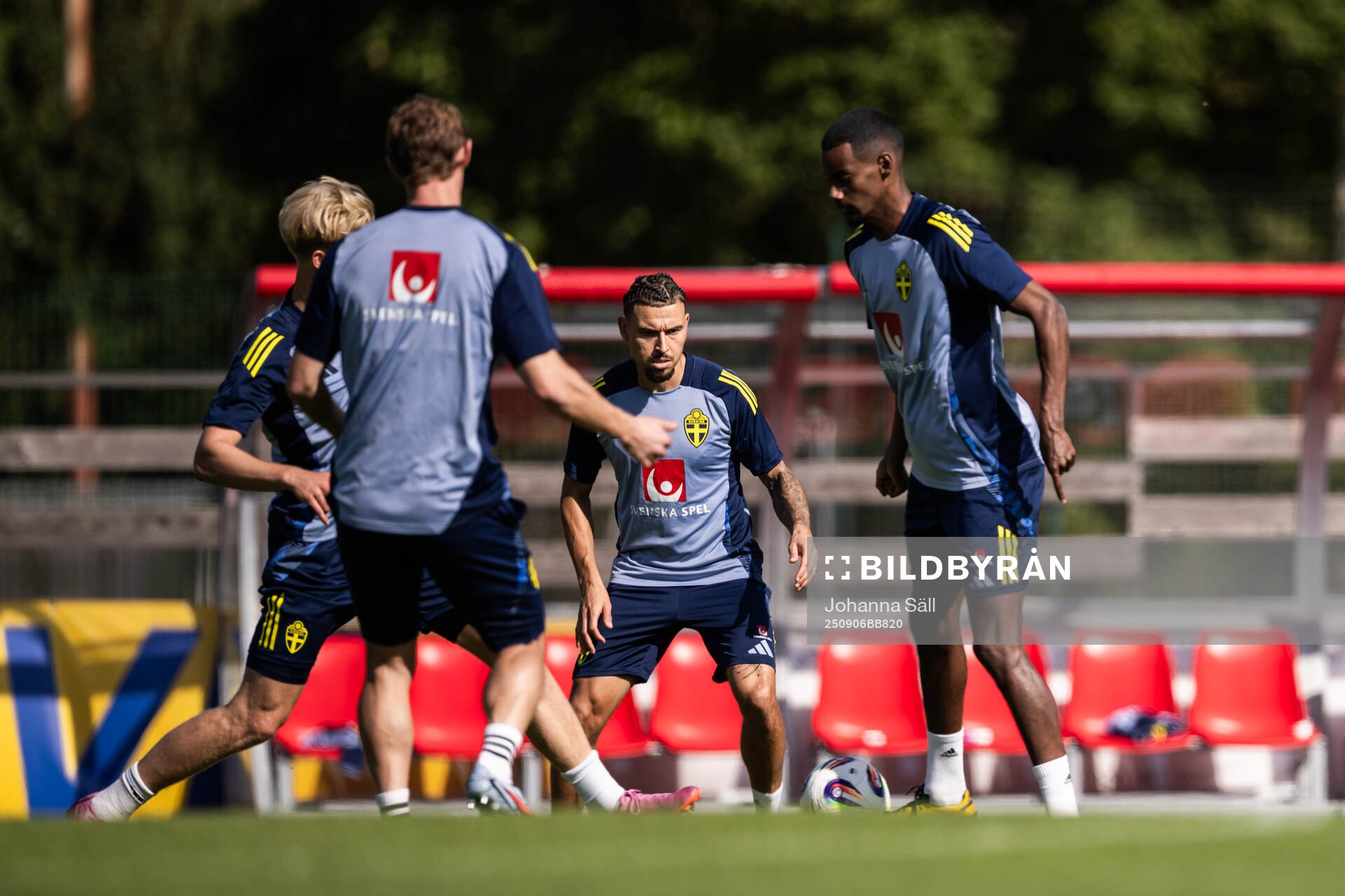 Jordan Larsson and Alexander Isak of the Swedish men's