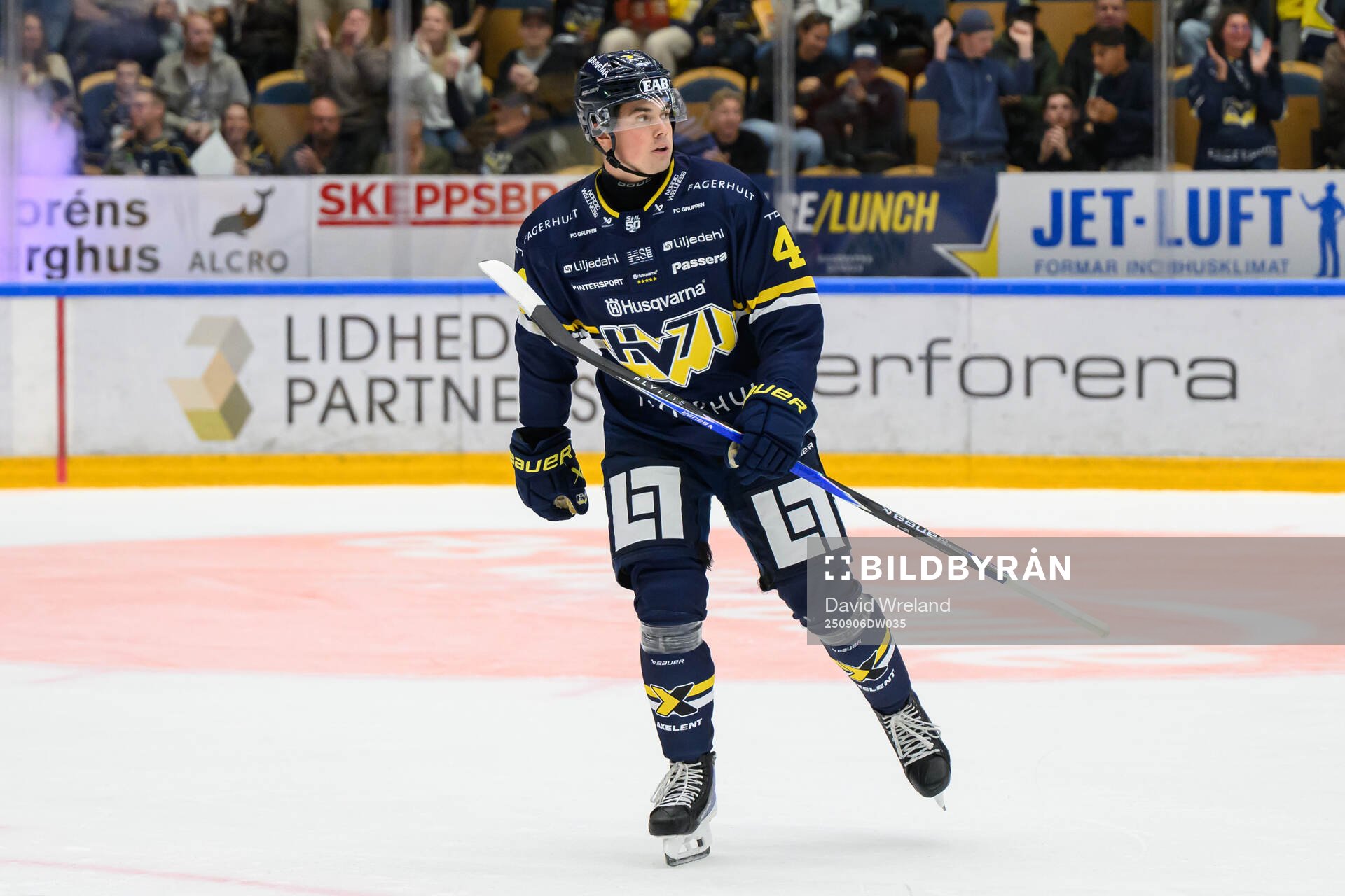 HV71s Hugo Fransson jublar