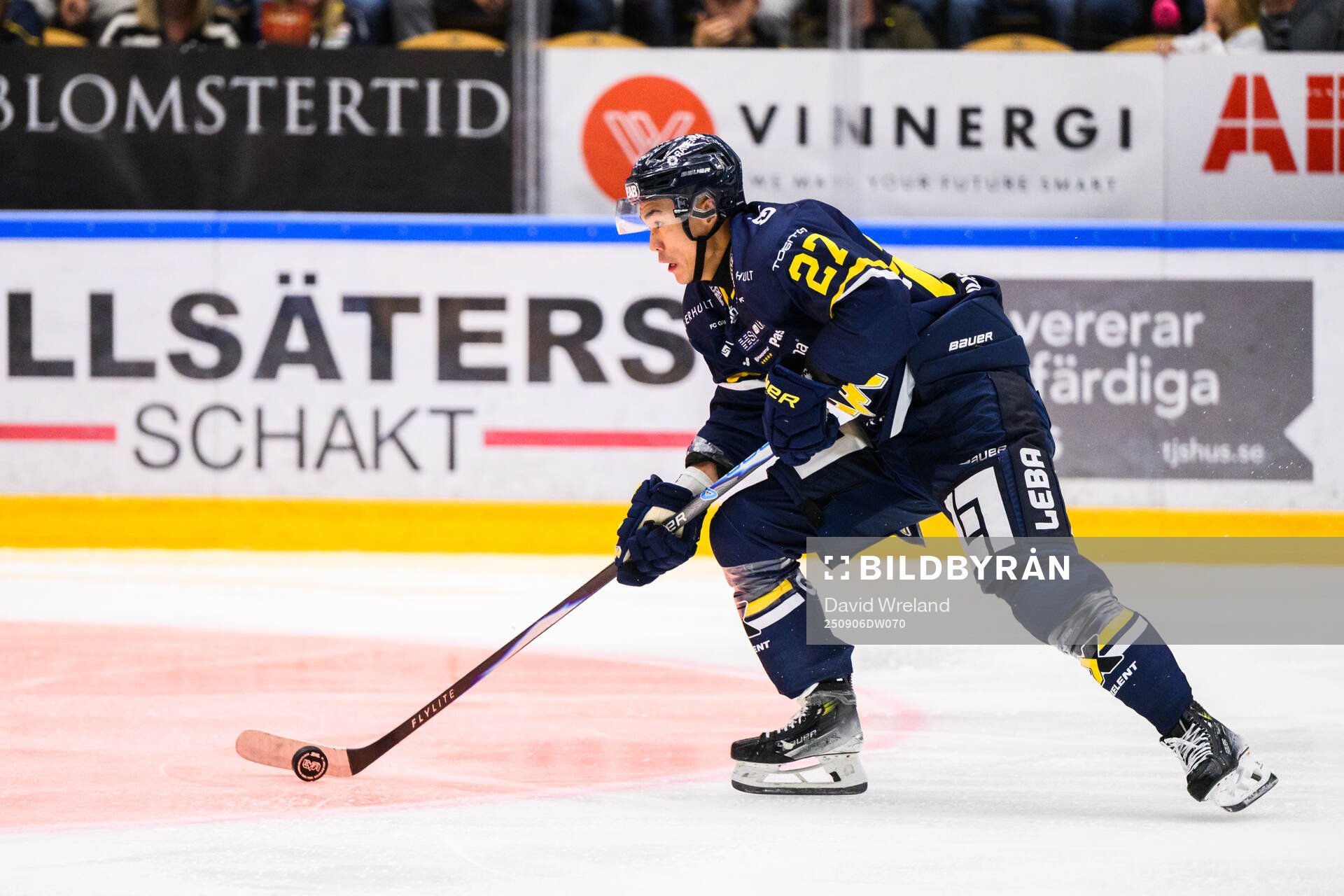 HV71s Jonathan Ang