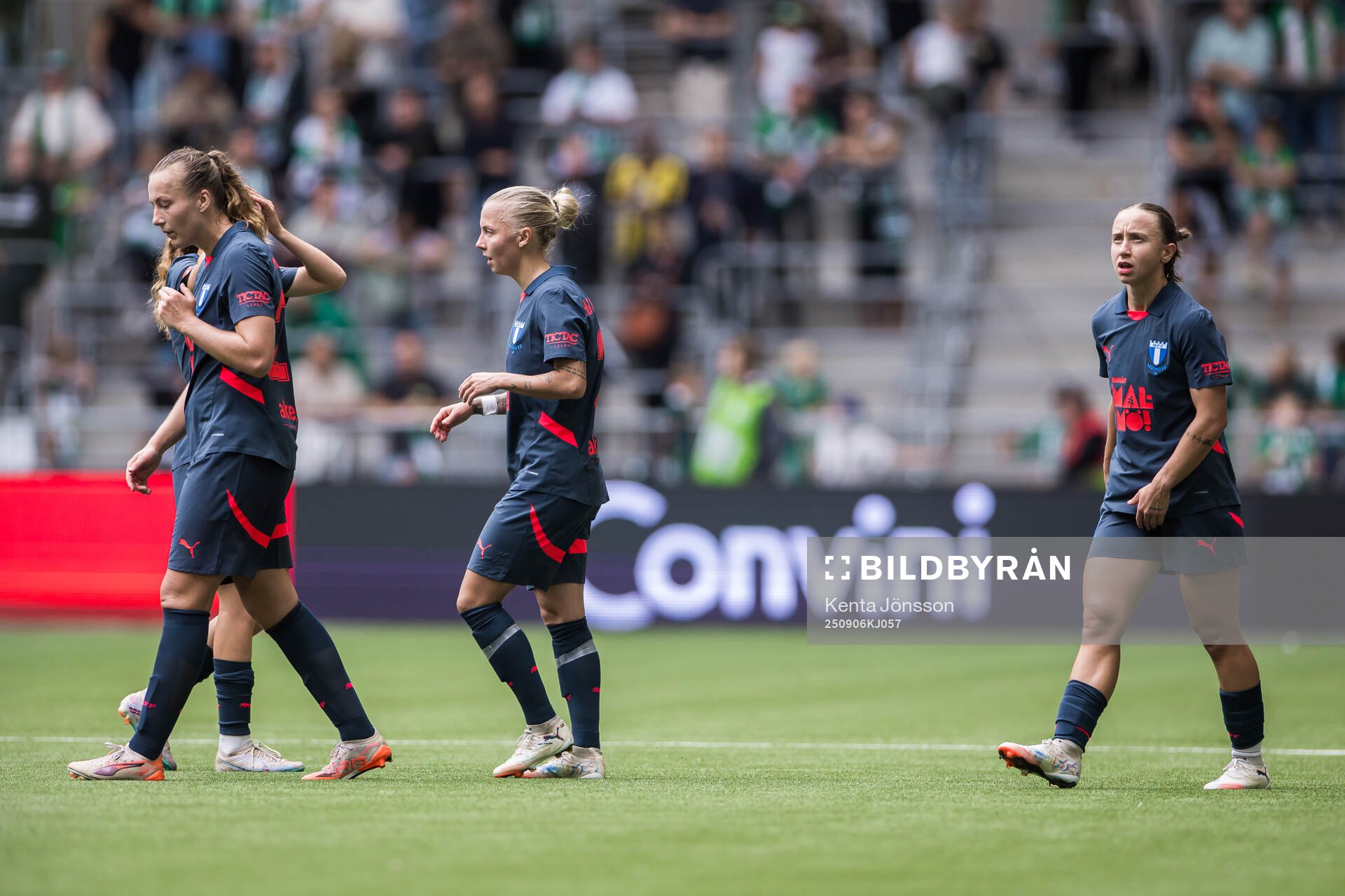 Malmö FFs Sara Kanutte Sørensen Fornes, Nathalie Hoff