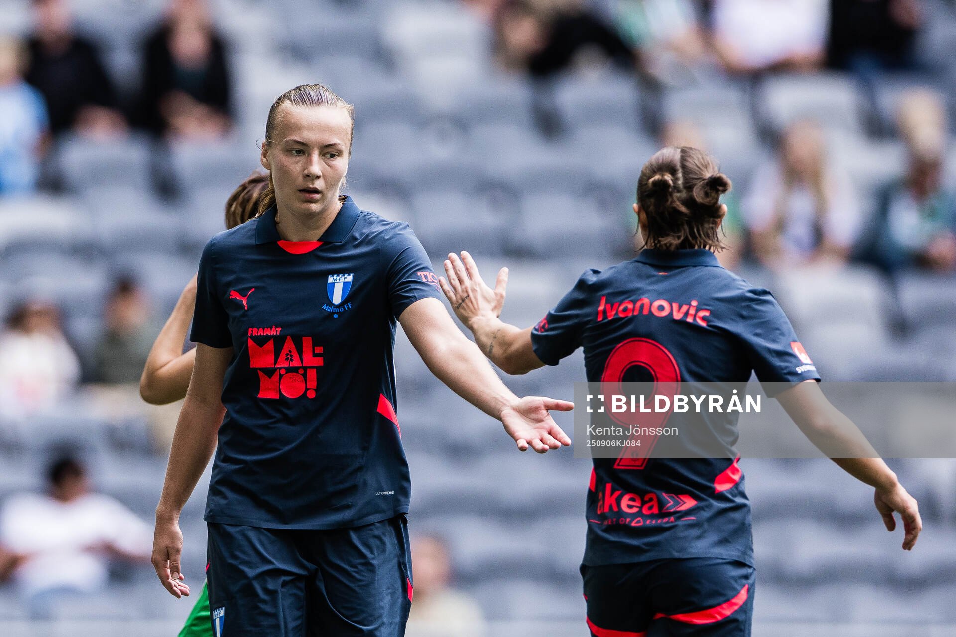 Malmö FFs Sara Kanutte Sørensen Fornes och Miljana