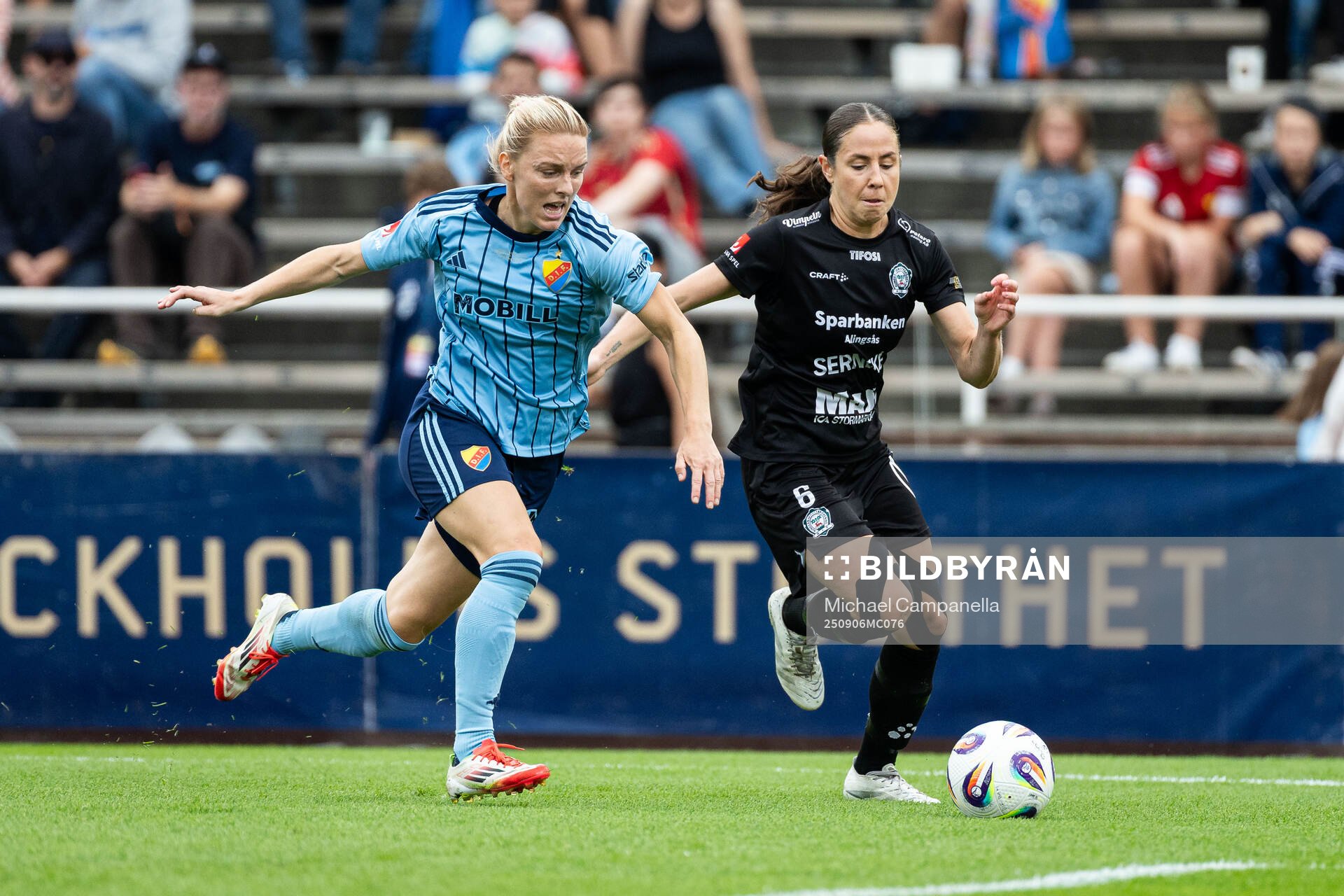 Djurgårdens Mimmi Larsson och Alingsås Tove Lorén