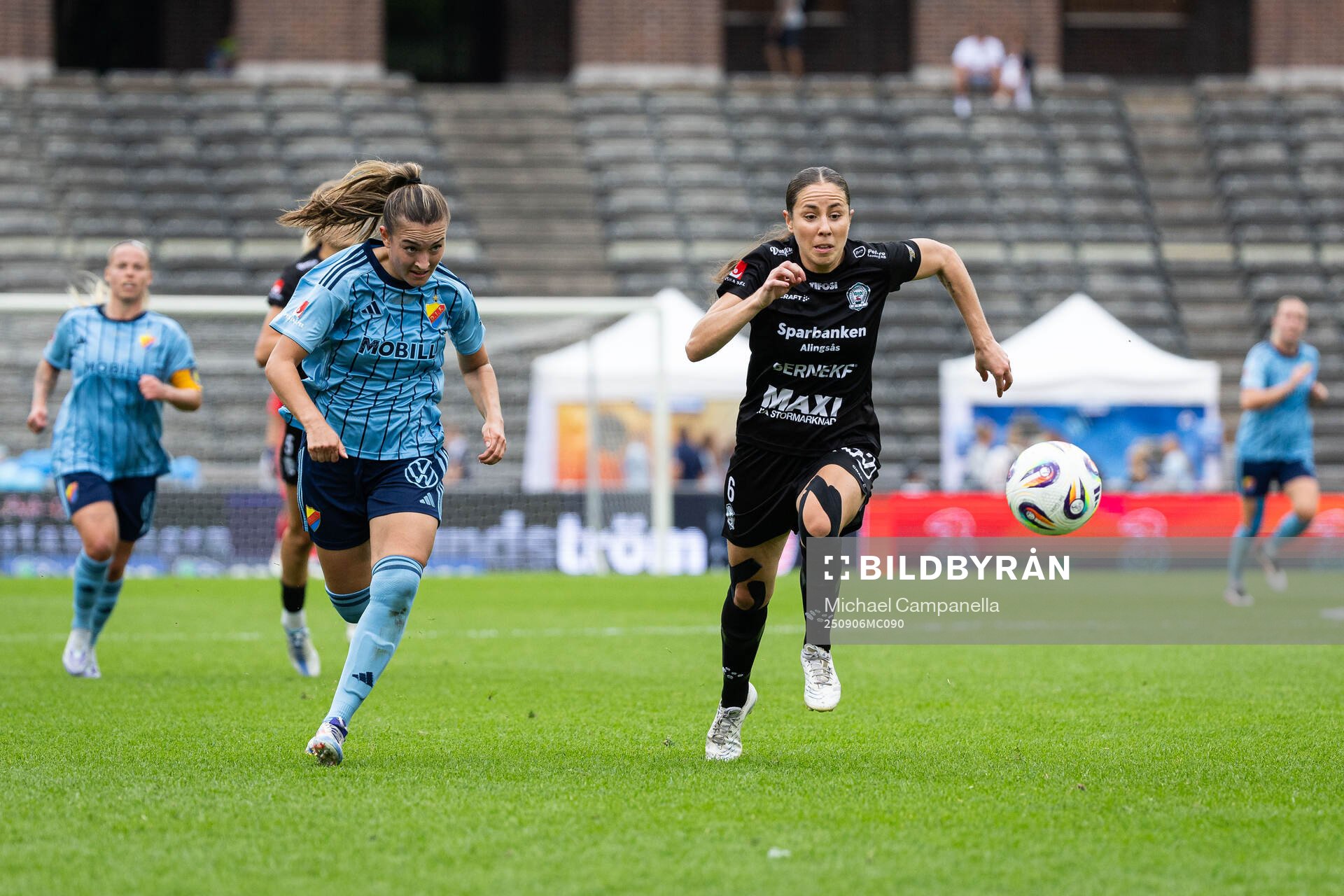 Djurgårdens Lucia Duras och Alingsås Johanna Barth