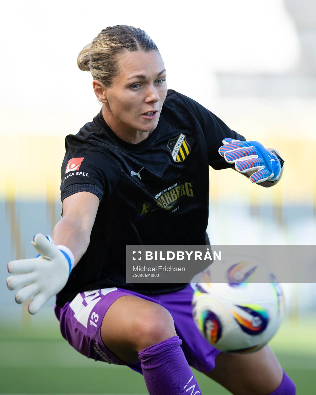 Häckens målvakt Jennifer Falk