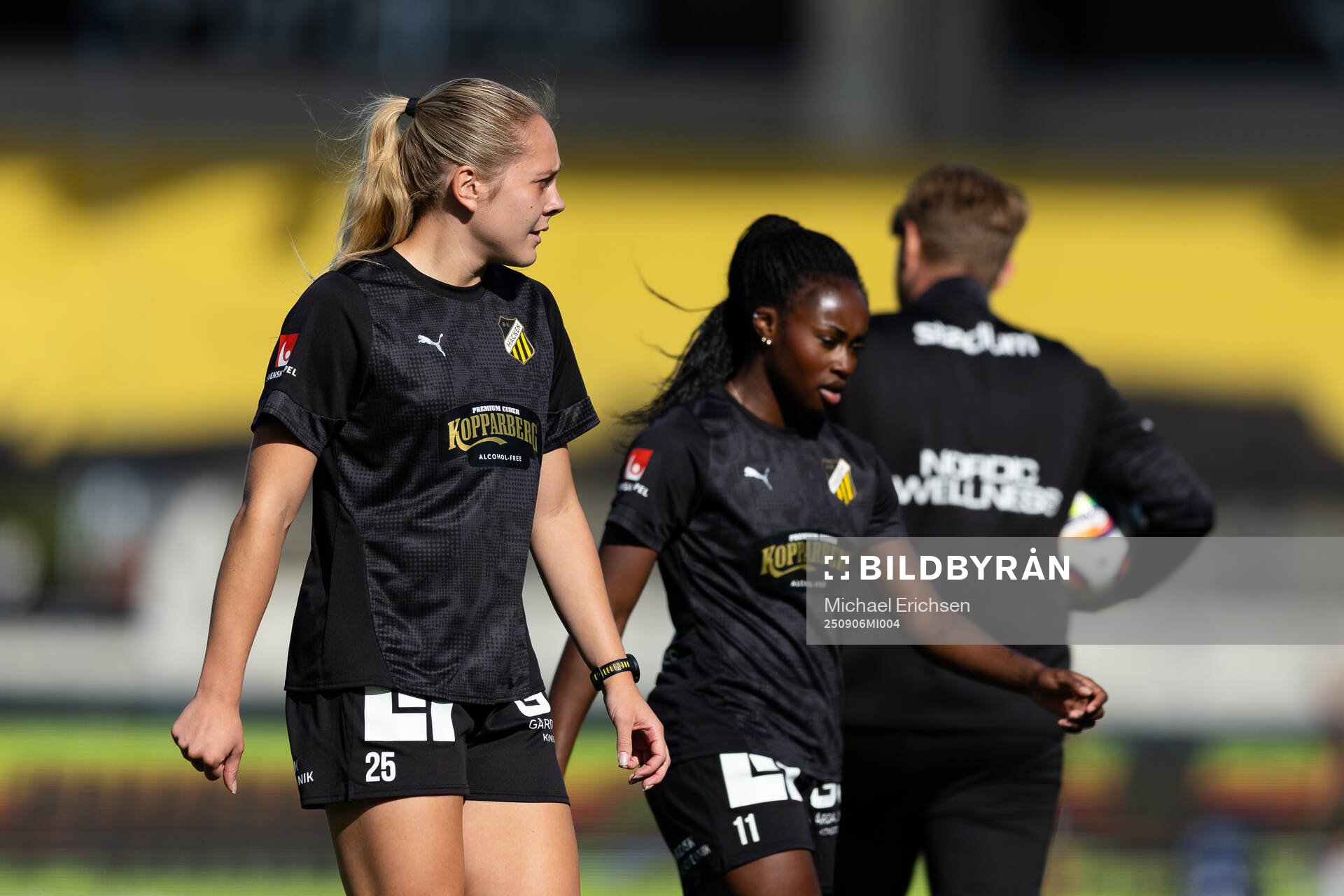 Häckens Alice Bergström och Monica Jusu Bah