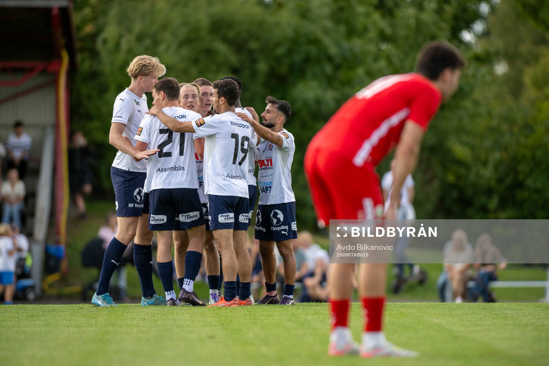 Åstorps FFs spelare jublar