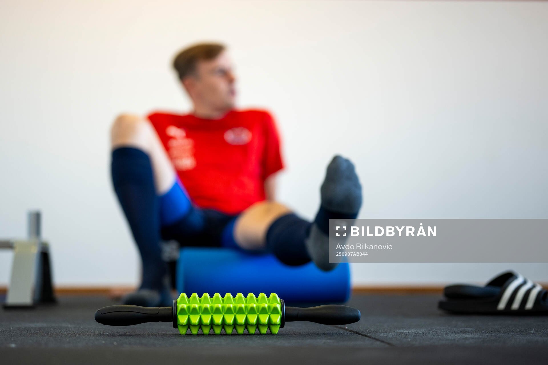 Muskel massage roller fotbollsmatchen i Division 2 Västra