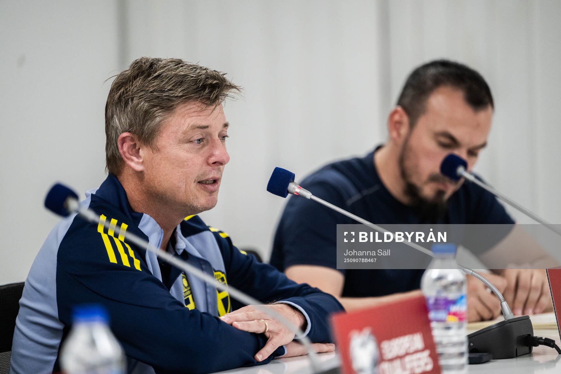 head coach Jon Dahl Tomasson of the Swedish national