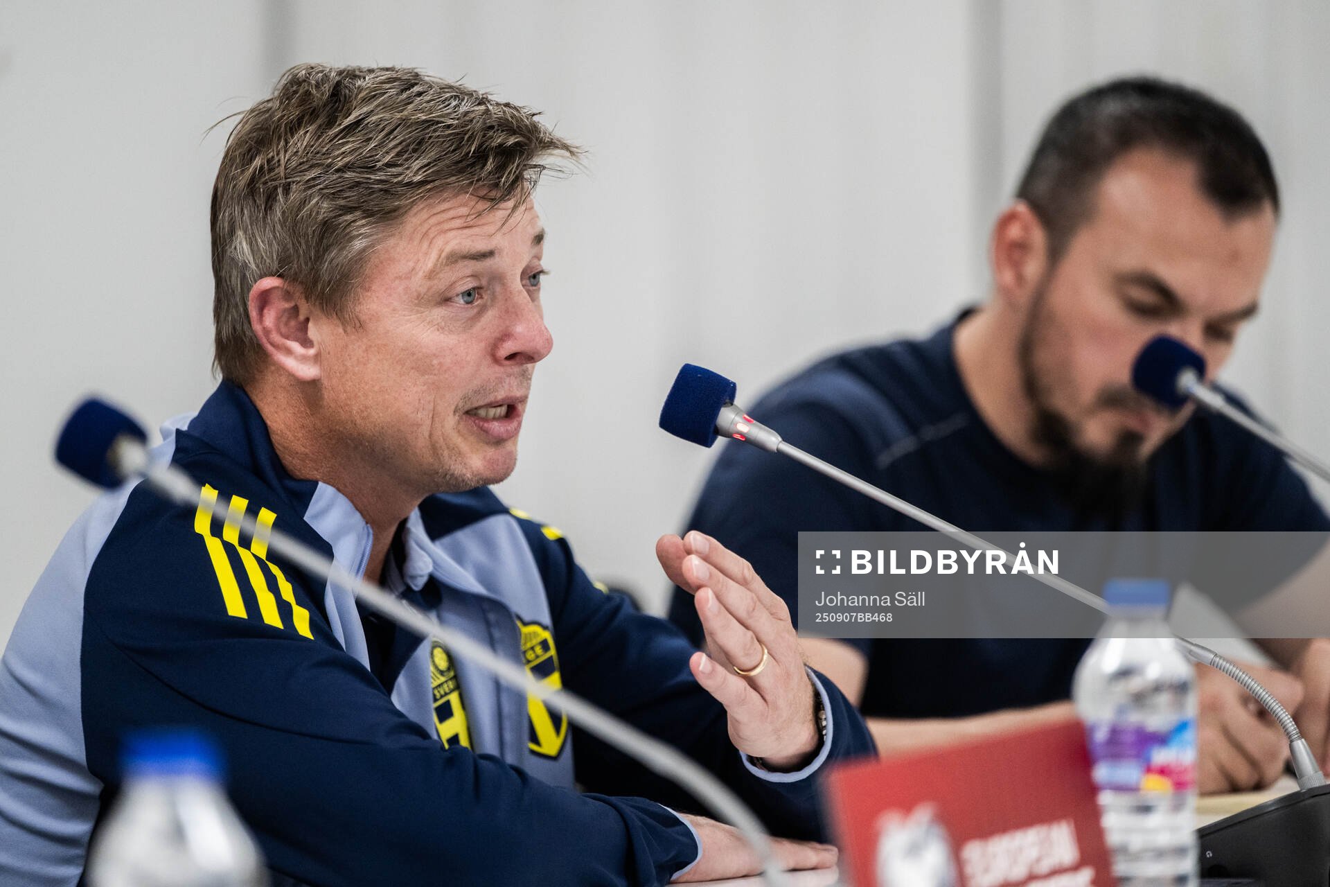 head coach Jon Dahl Tomasson of the Swedish national