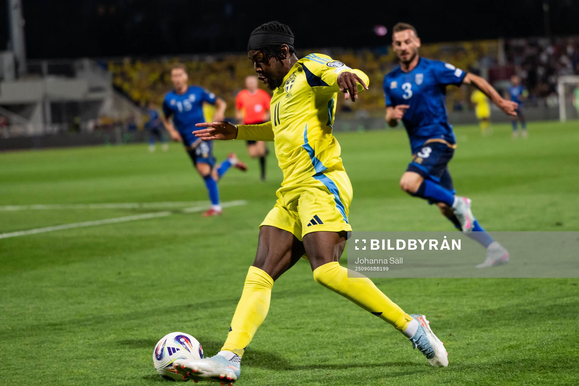 Anthony Elanga of Sweden