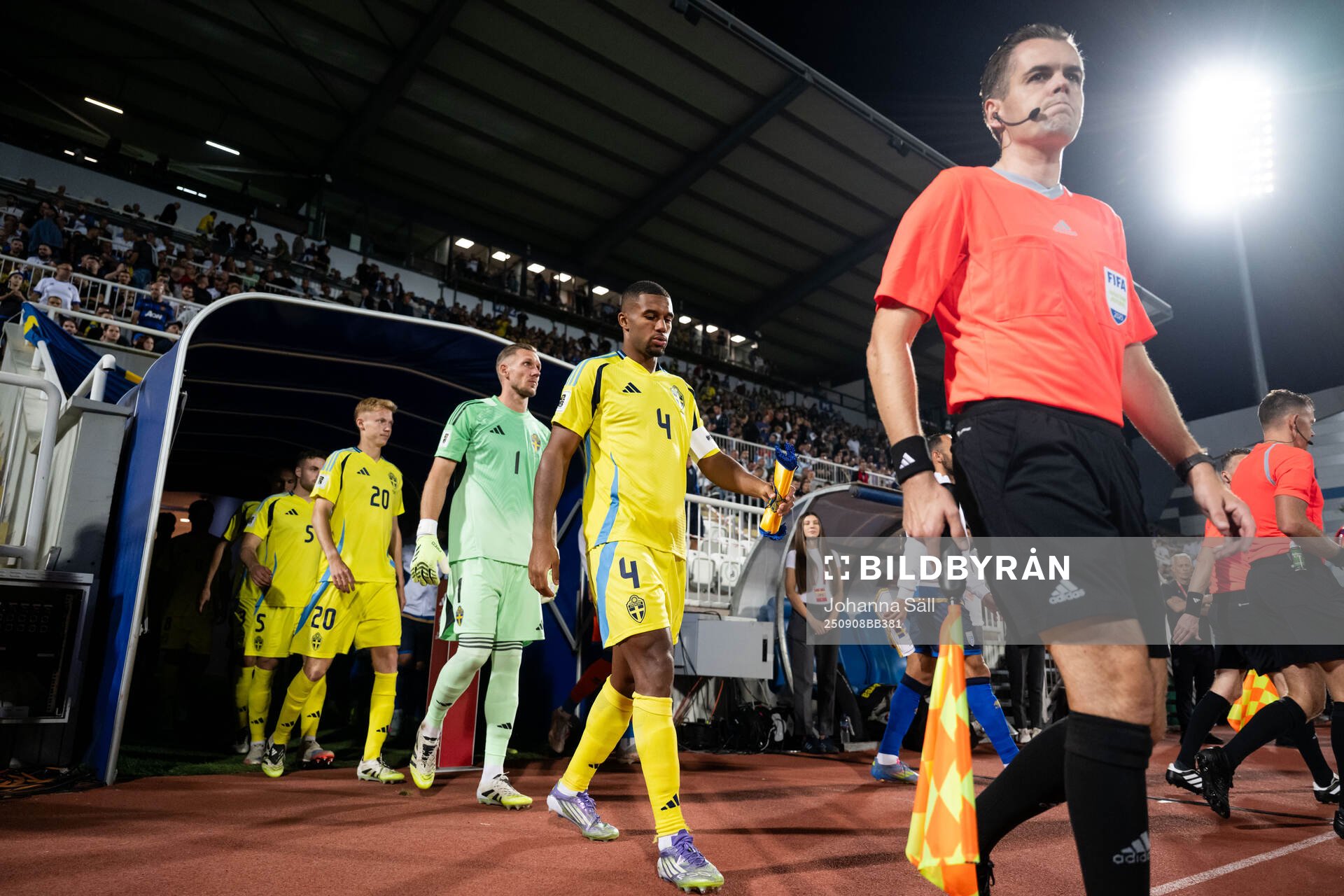 Gabriel Gudmundsson, Hugo Larsson, goalkeeper Robin Olsen