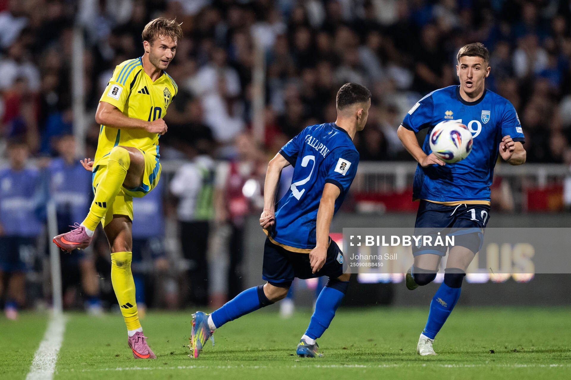 Benjamin Nygren of Sweden against Dion Gallapeni and Lindon