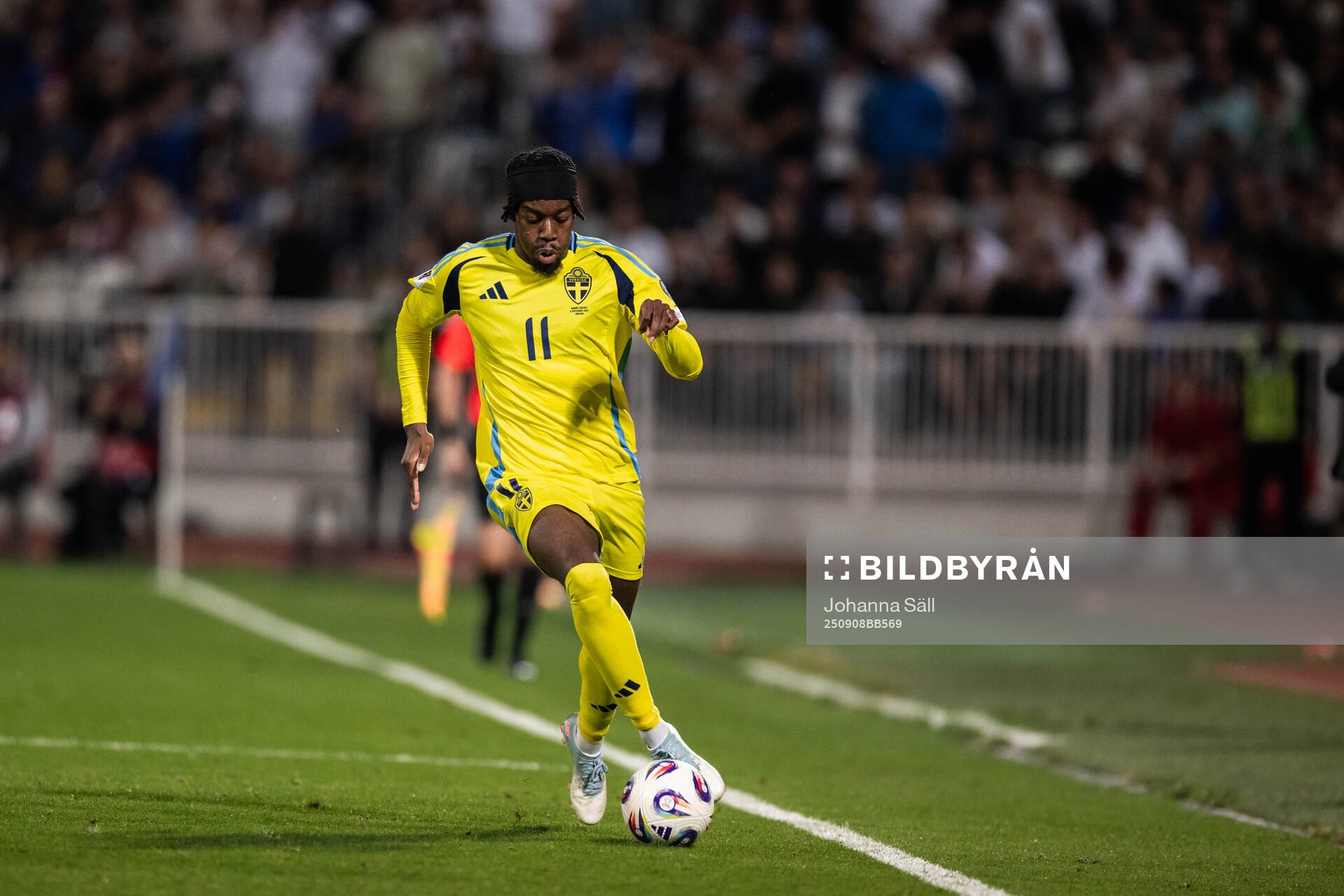 Anthony Elanga of Sweden