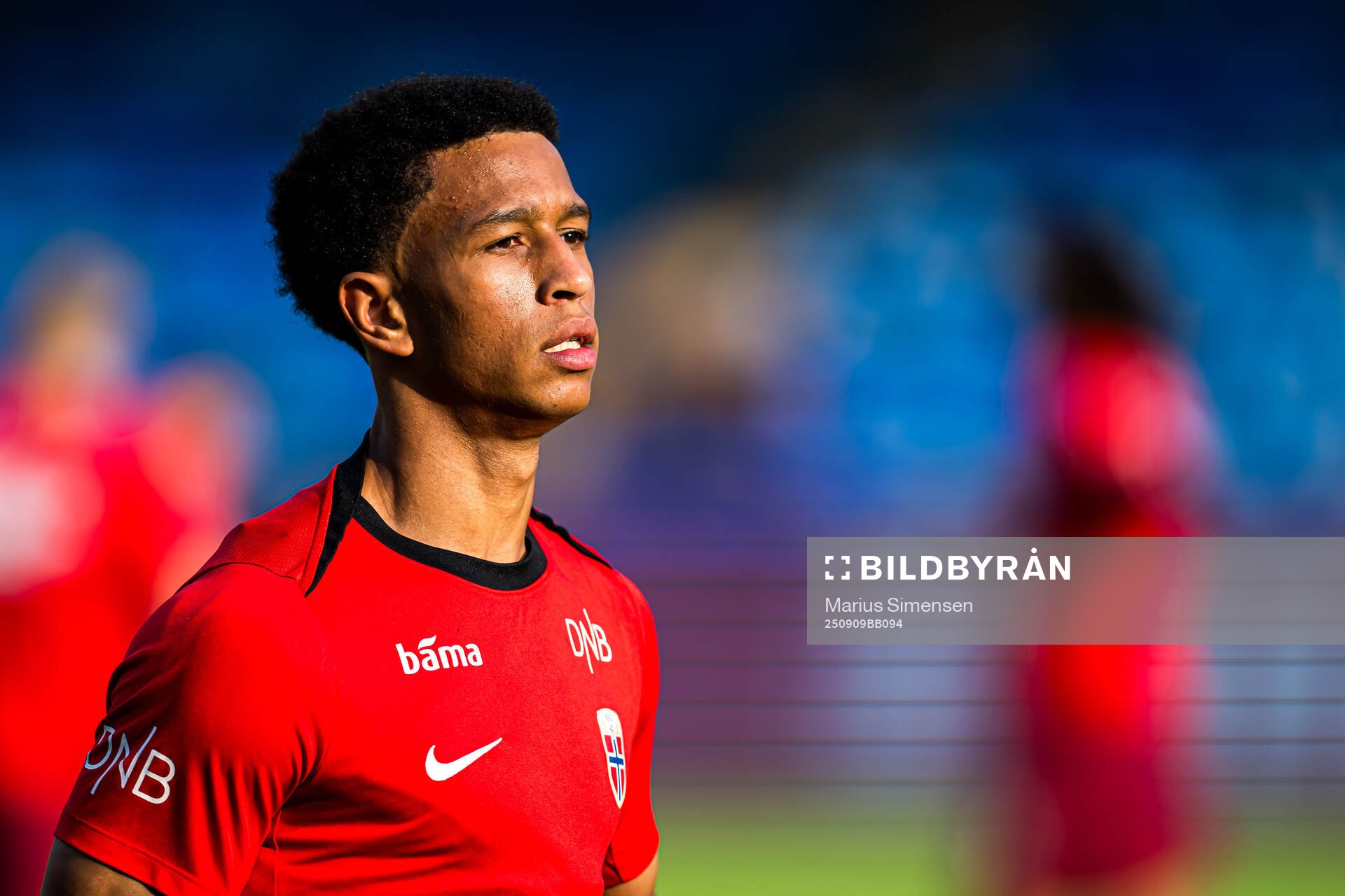 Daniel Bassi of Norway warms up