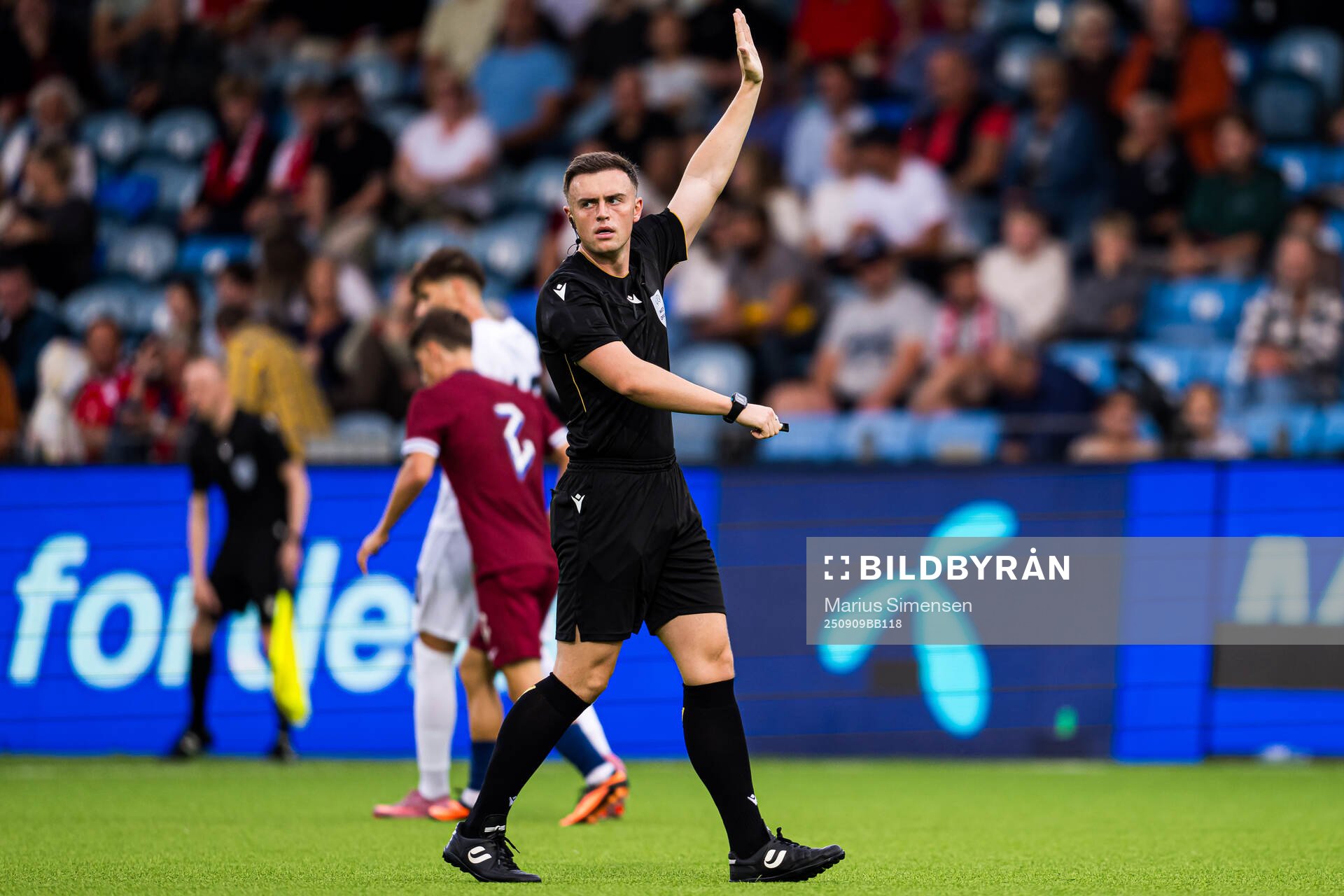 Jamie Robinson, referee
