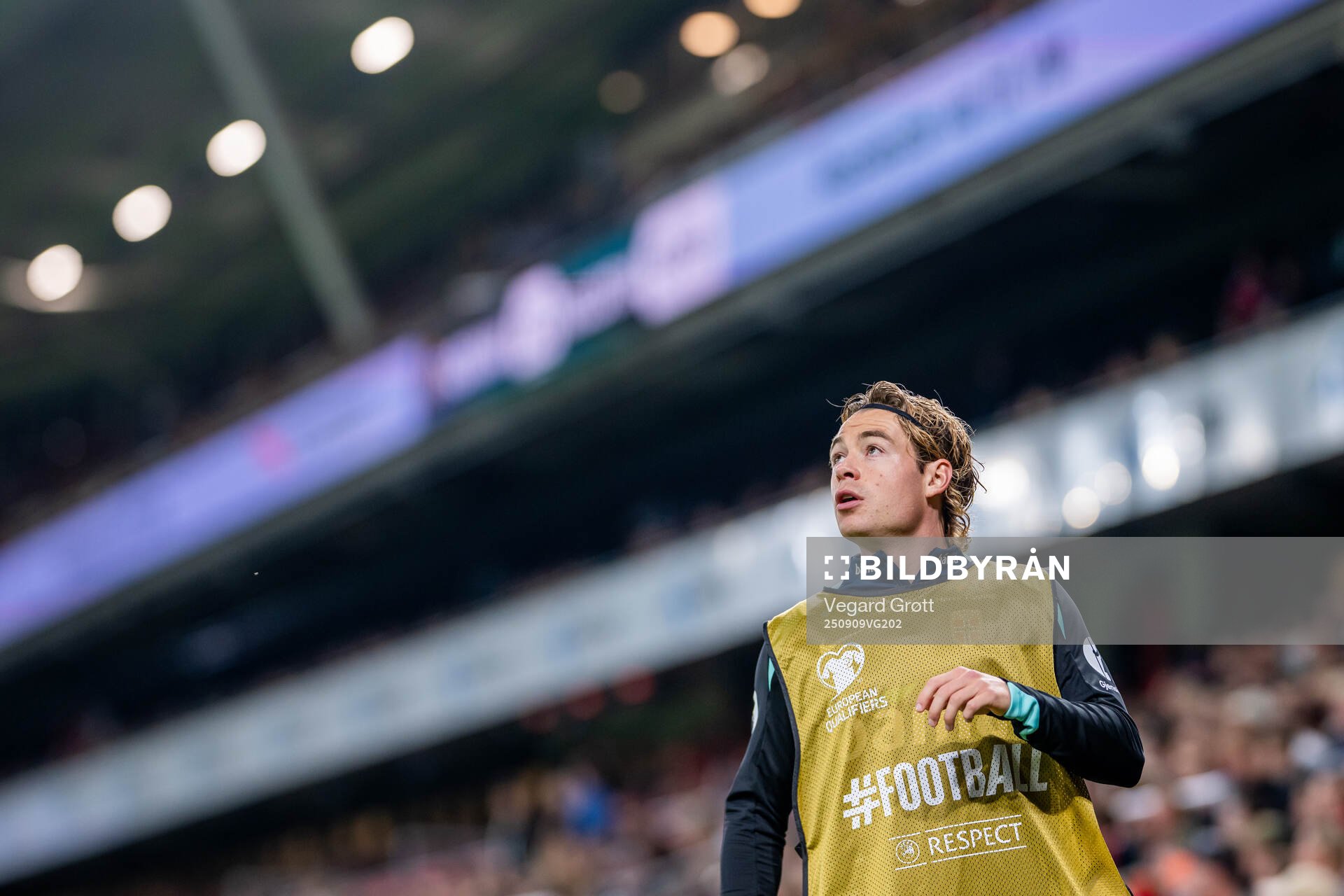 Patrick Berg of Norway warms up