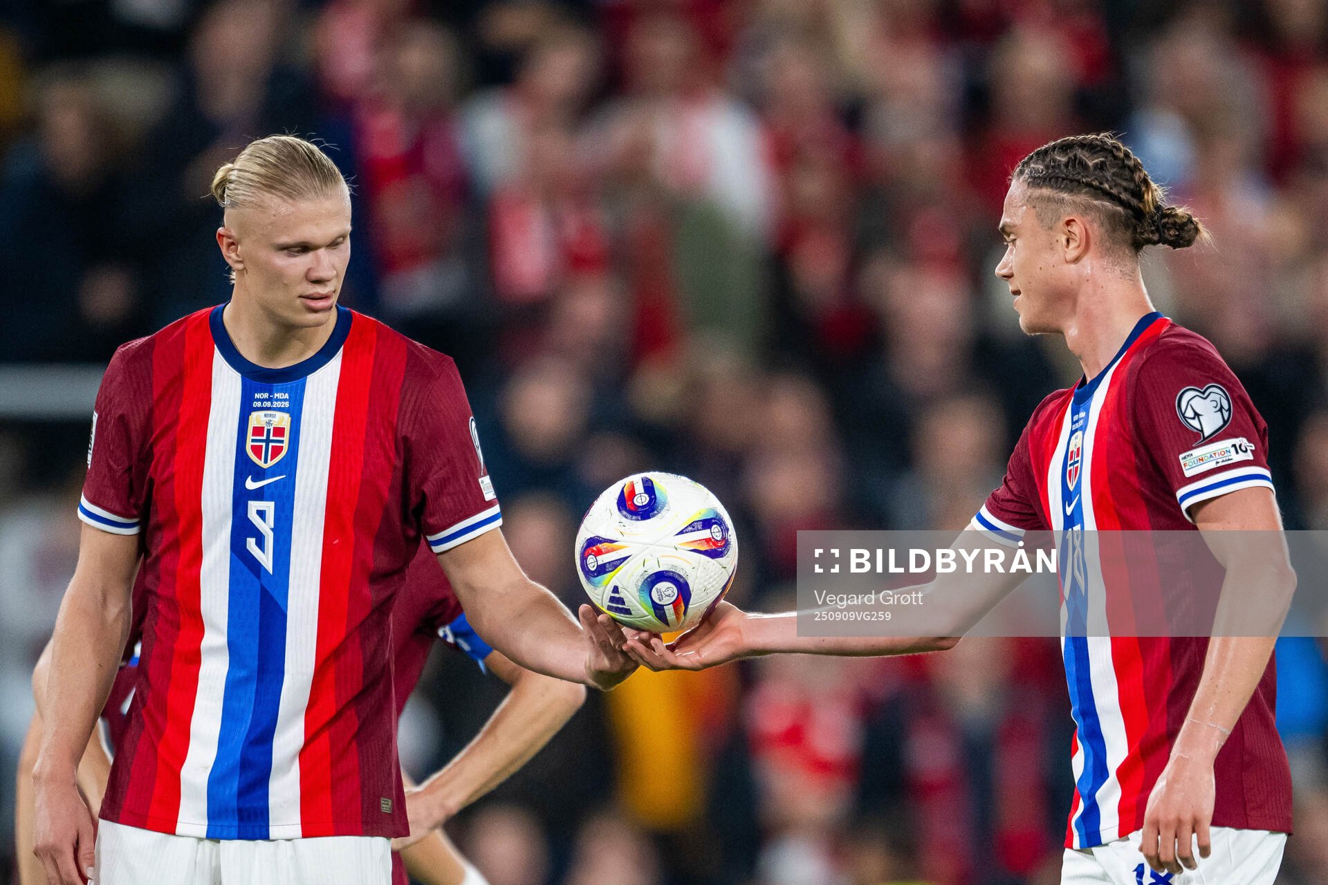 Erling Braut Haaland and Thelo Aasgaard of Norway