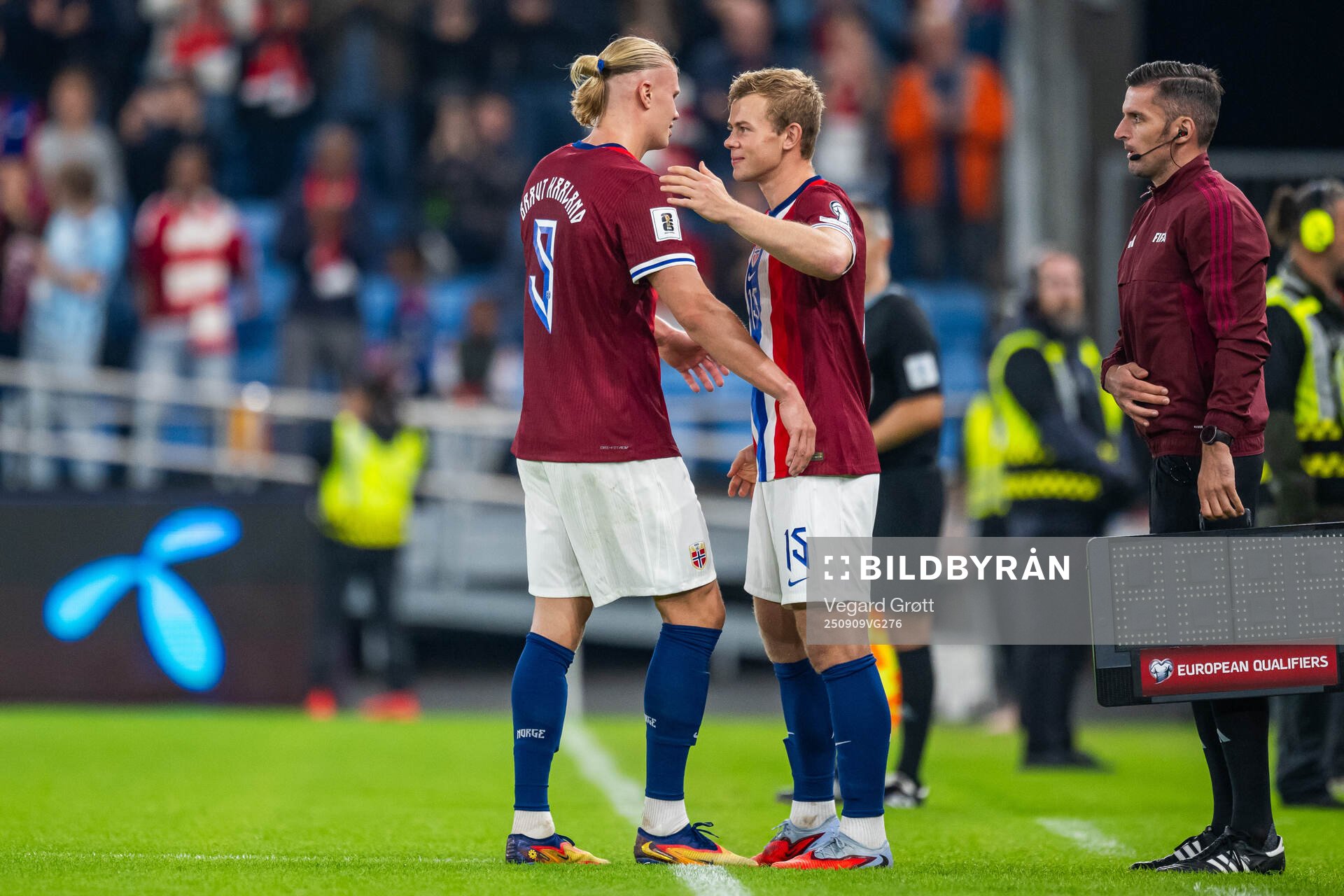 Erling Braut Haaland of Norway is substituted with Aune