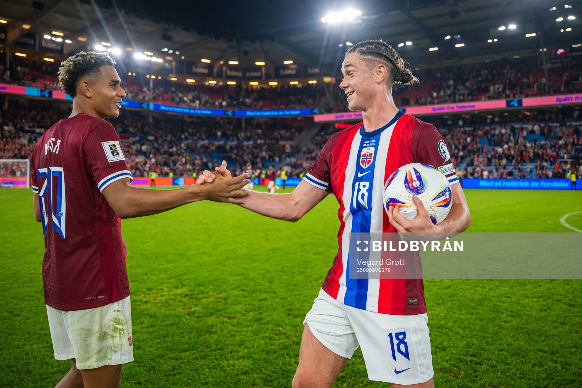Antonio Nusa and Thelo Aasgaard of Norway