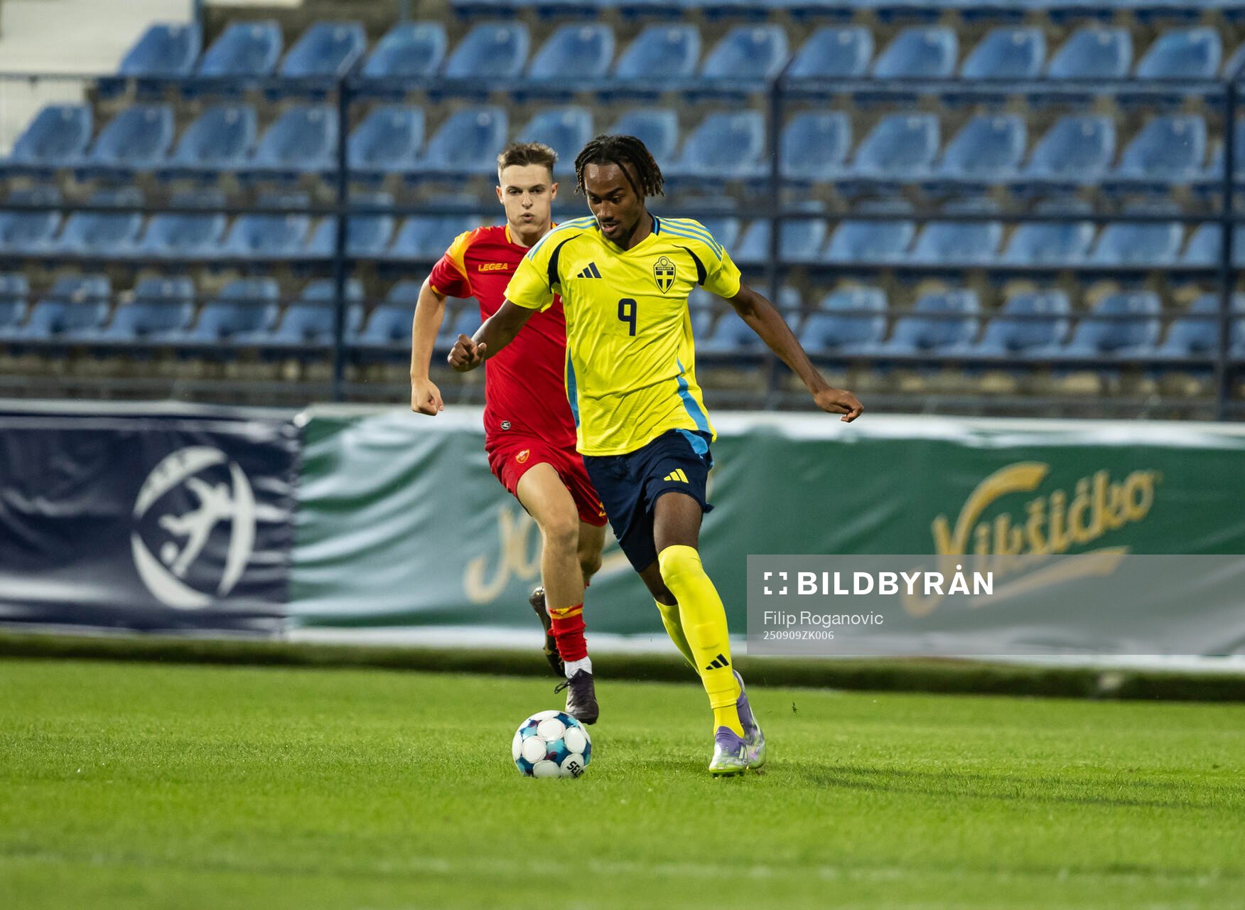 Jonah Kusi-Asare of Sweden
