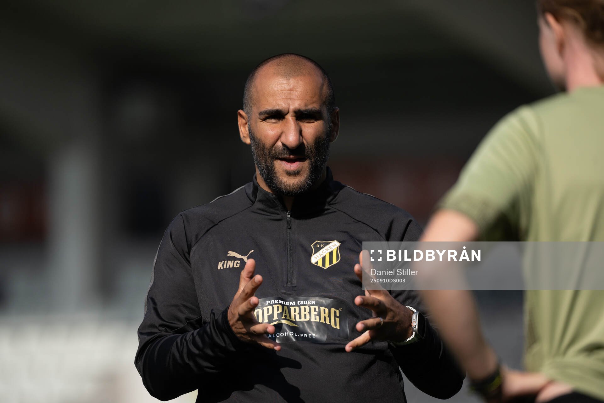 Coach Mak Lind of Häcken